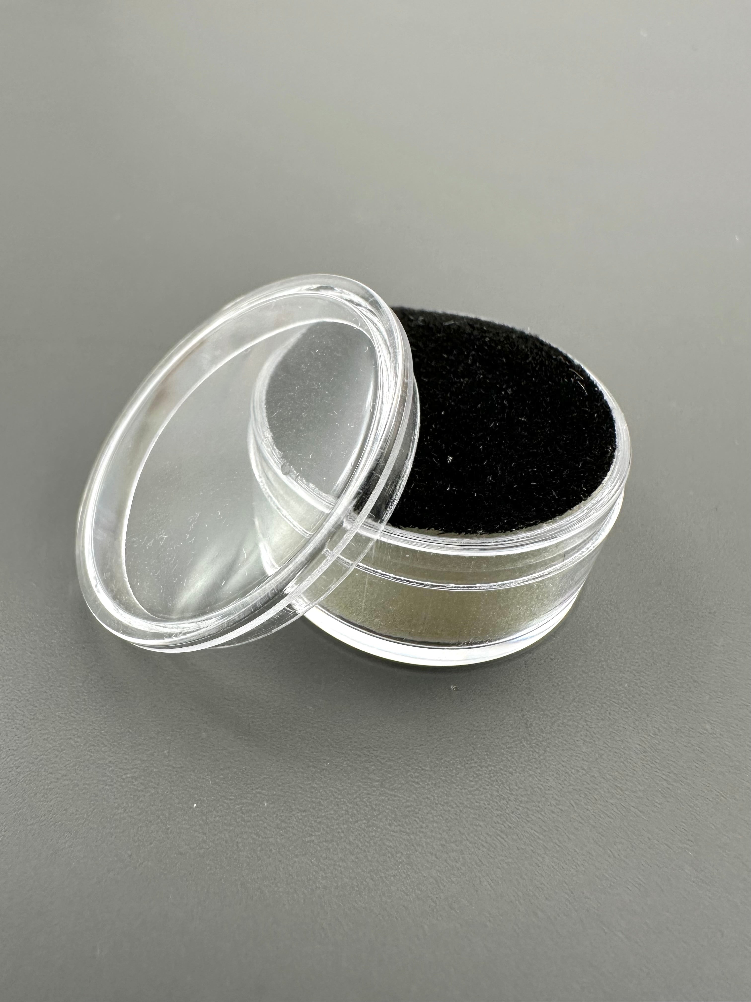 Pack of 20 pcs round boxes for mineral samples (black and white) - PK003