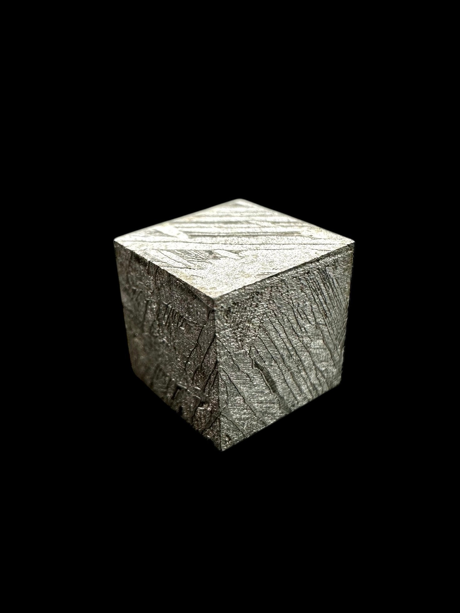 Meteorite Aletai Cube 9mm – Xinjiang, China - MEAL56