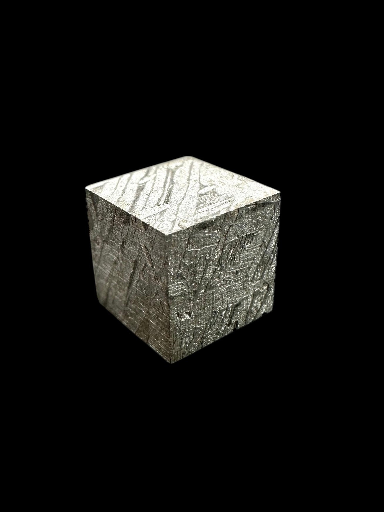 Meteorite Aletai Cube 9mm – Xinjiang, China - MEAL56