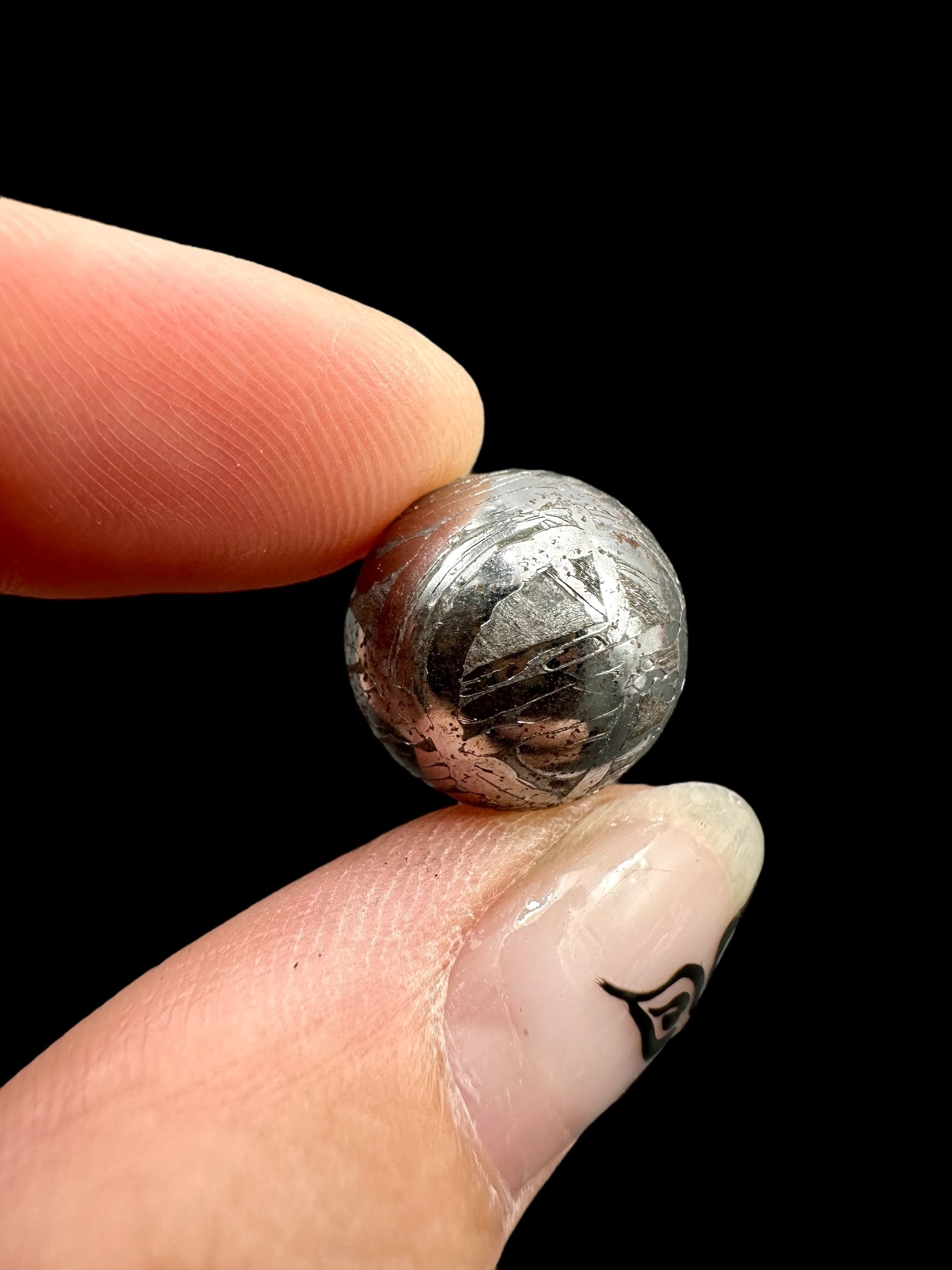 Meteorite Aletai sphere 13mm – Xinjiang, China - MEAL64
