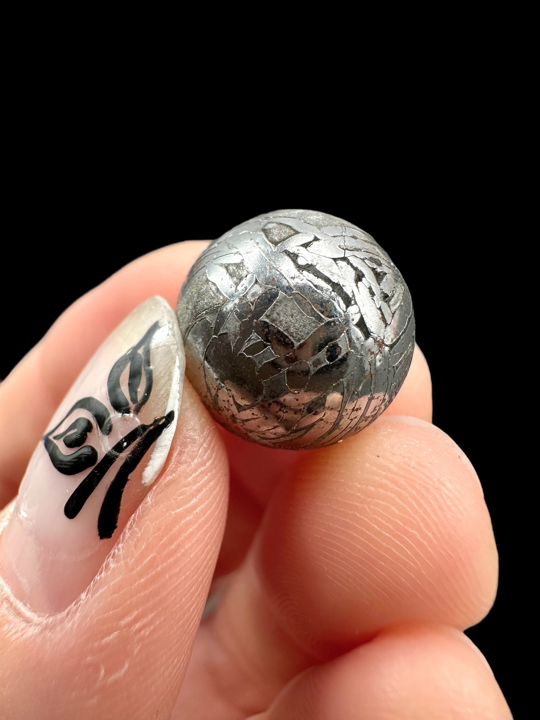 Meteorite Aletai sphere 13mm – Xinjiang, China