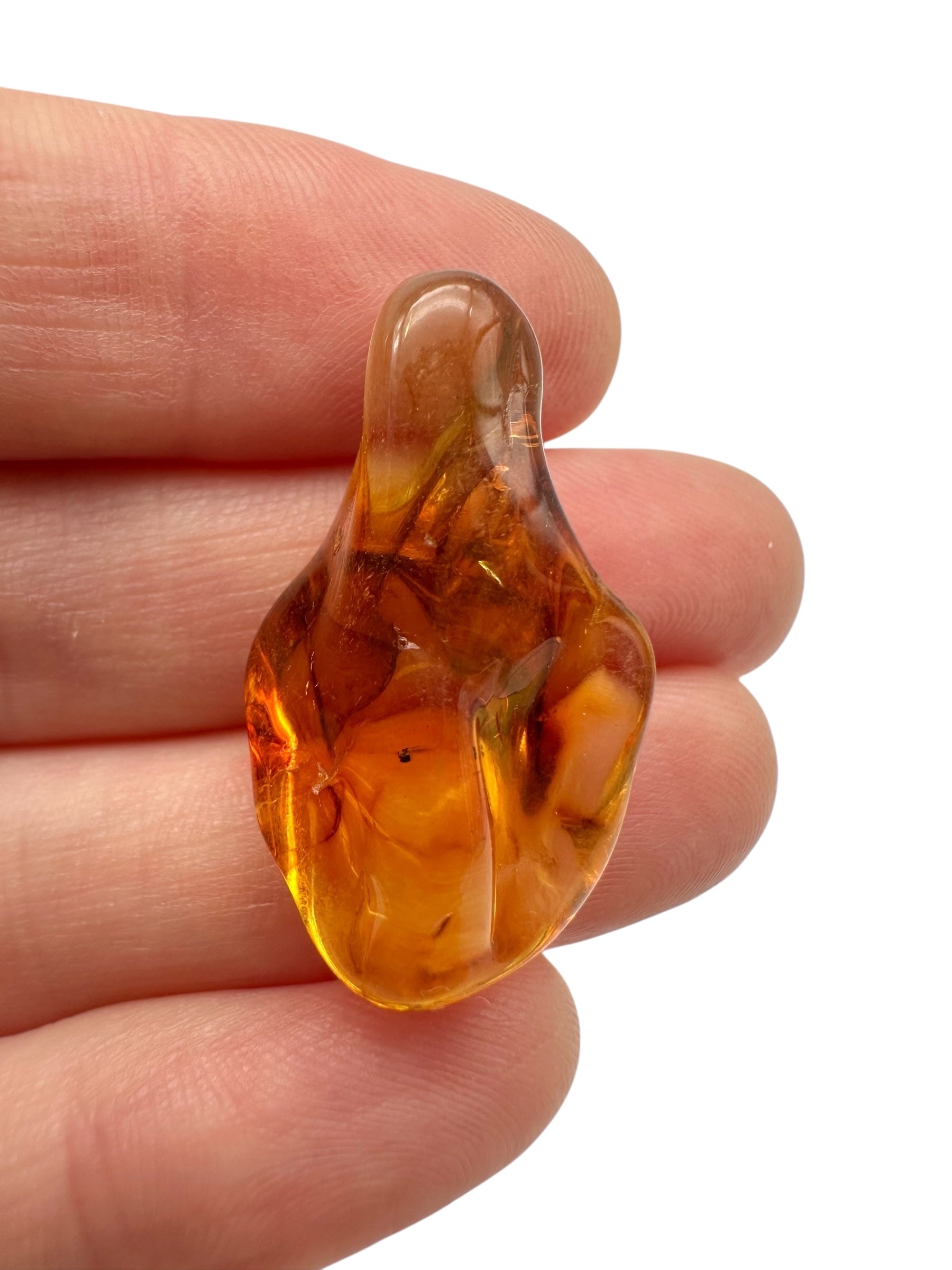 Amber – Lithuania – 1,9g - JN414