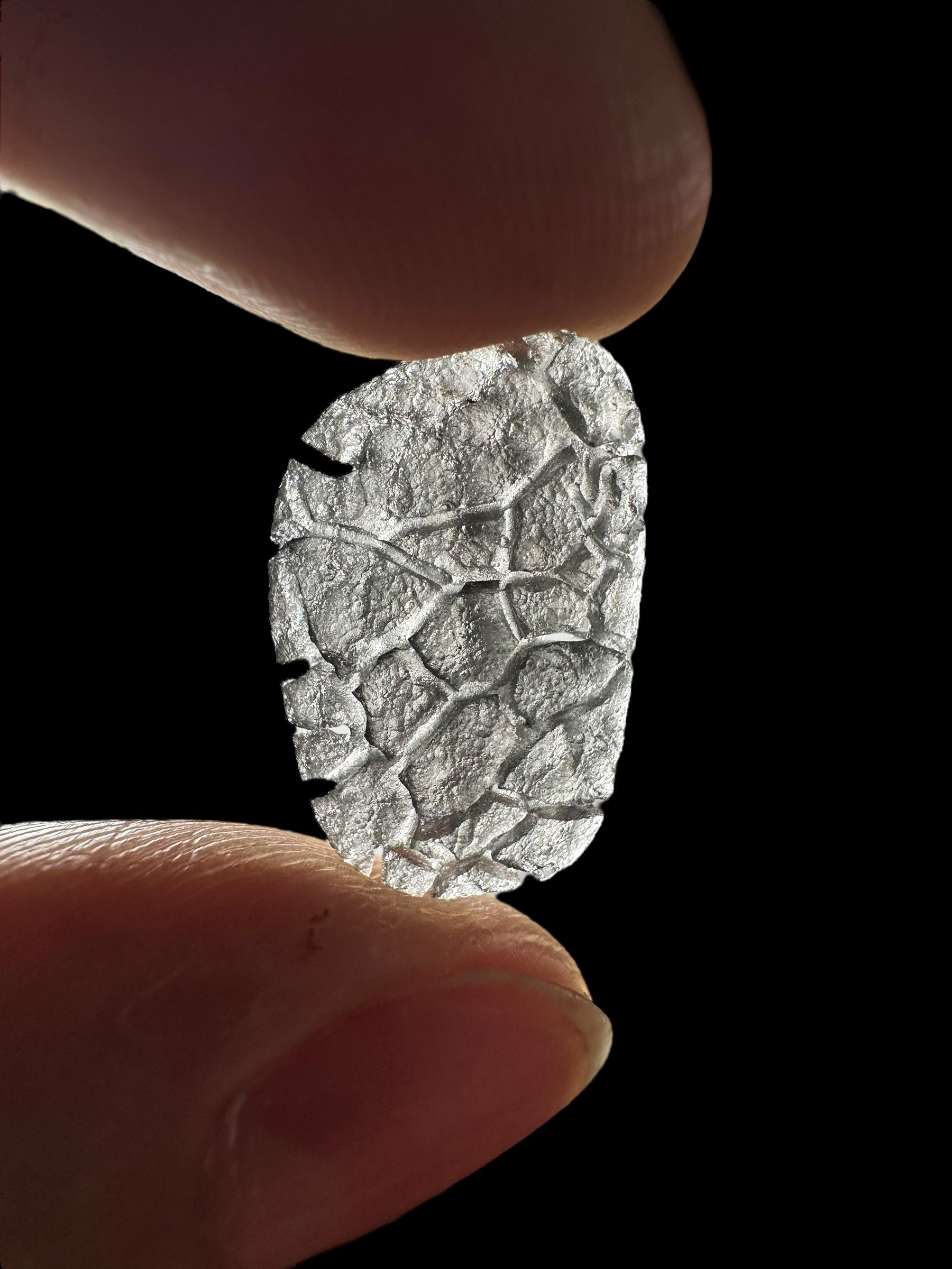 Carpathian obsidian 0,8g (Hedgehog) – Slovakia