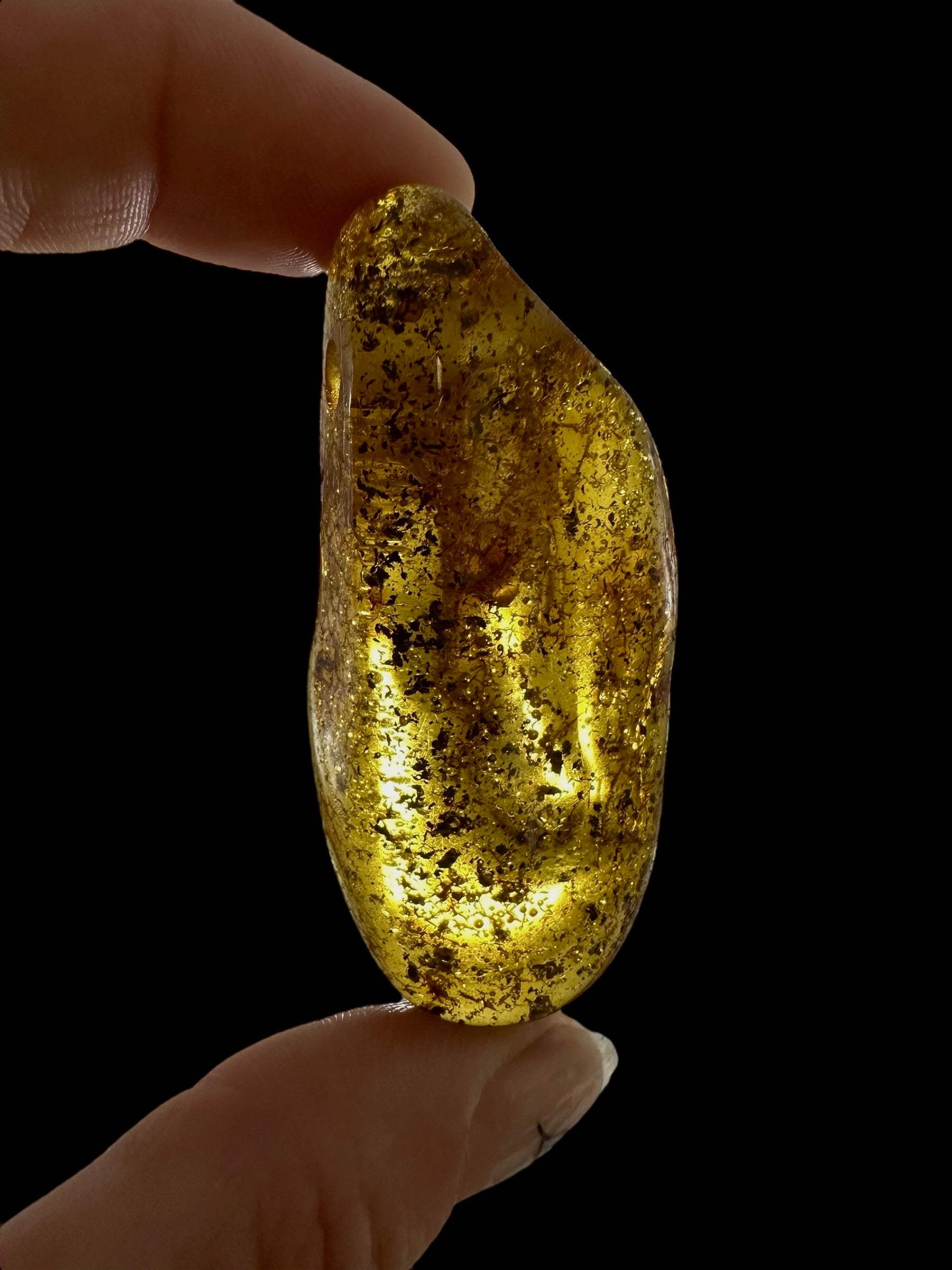 Amber with a drilled hole for hanging 10,1g – Lithuania - JND05