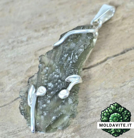 Pendente su misura - MLD69 - Pendente di Lusso in Argento con Moldavite grezza