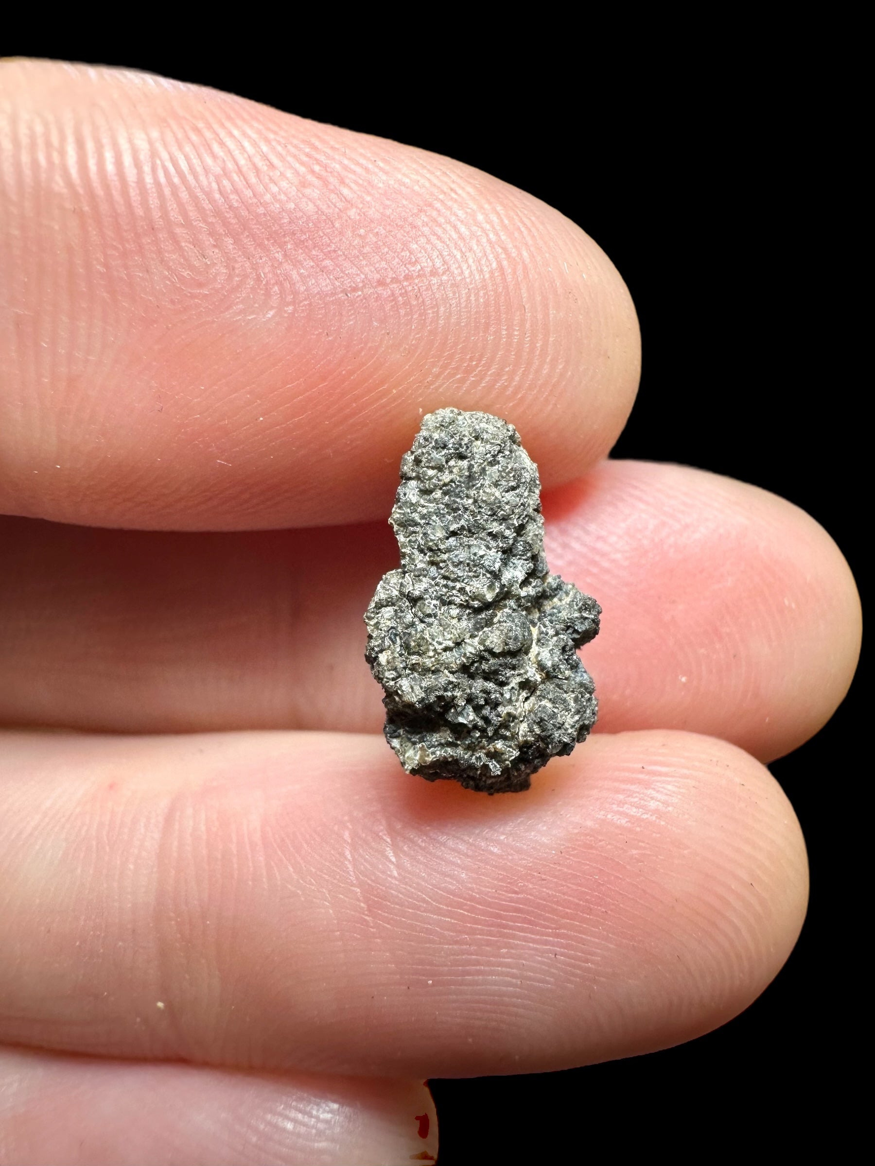 Meteorite Ksar Ghilane 022 – 0,8g – Tunisia - MEKG16