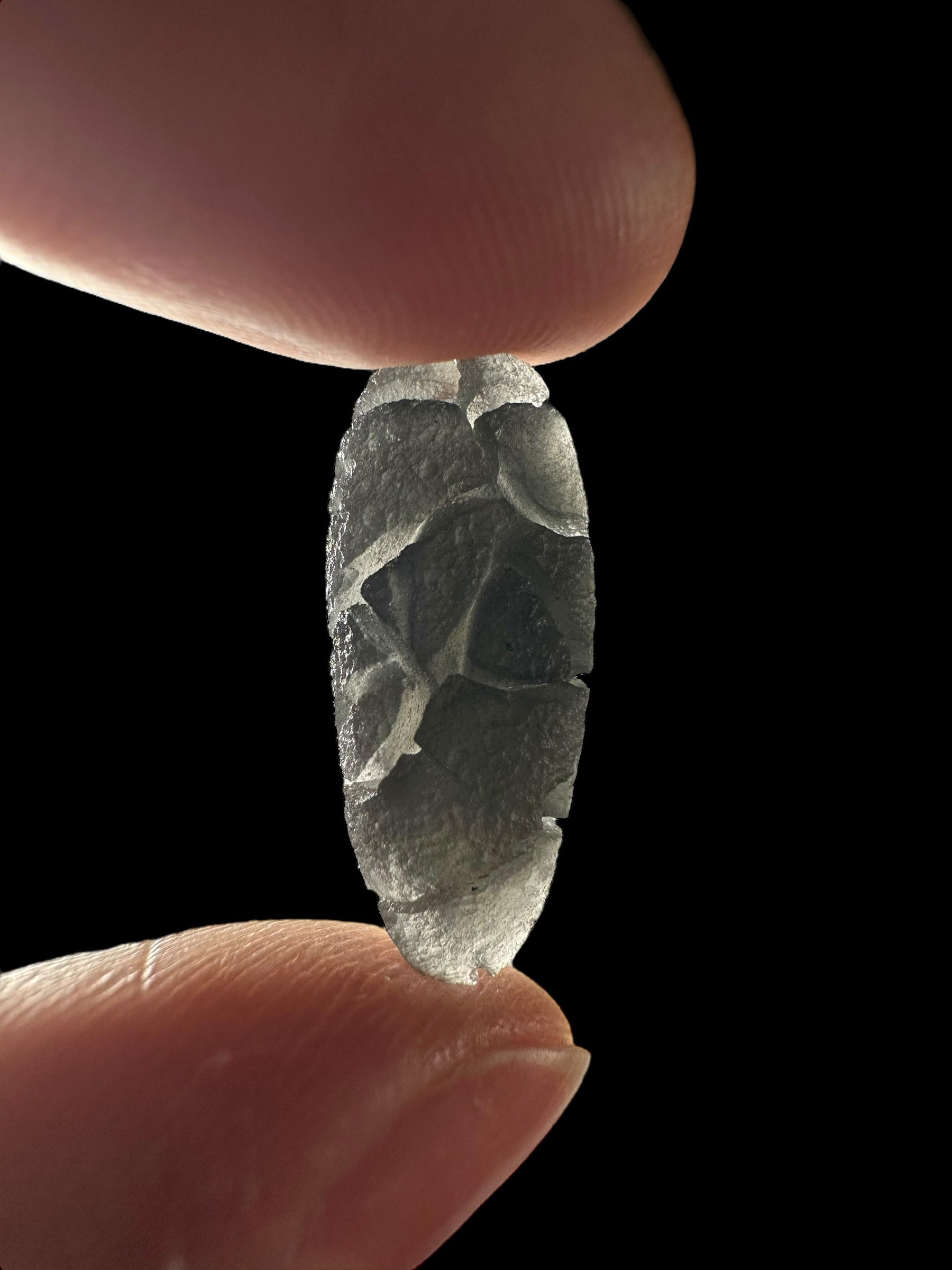 Carpathian obsidian 1,4g (Hedgehog) – Slovakia