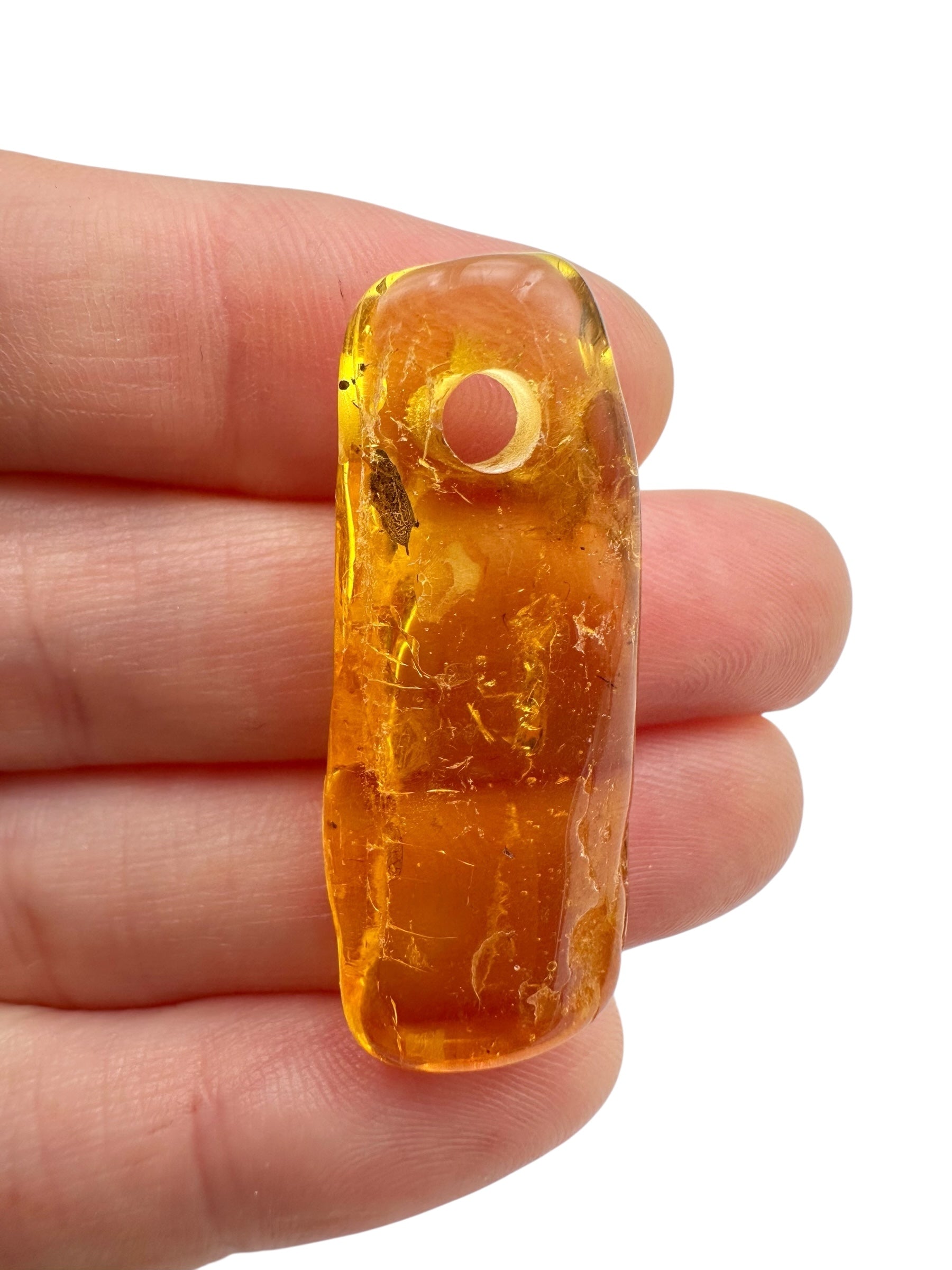 Amber with a drilled hole for hanging 2,3g – Lithuania - JND20