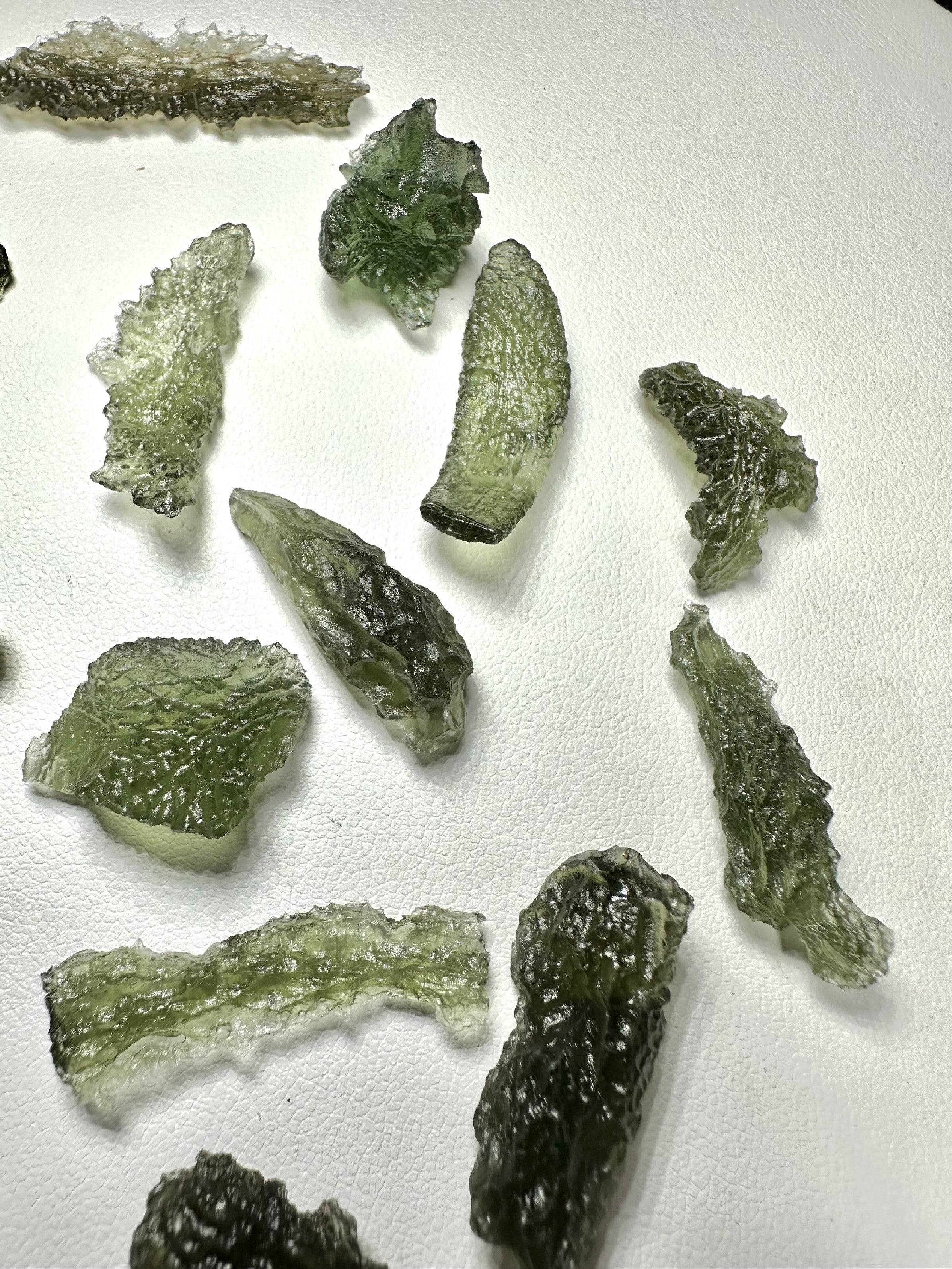Moldavite shards – 25g - VVEL02