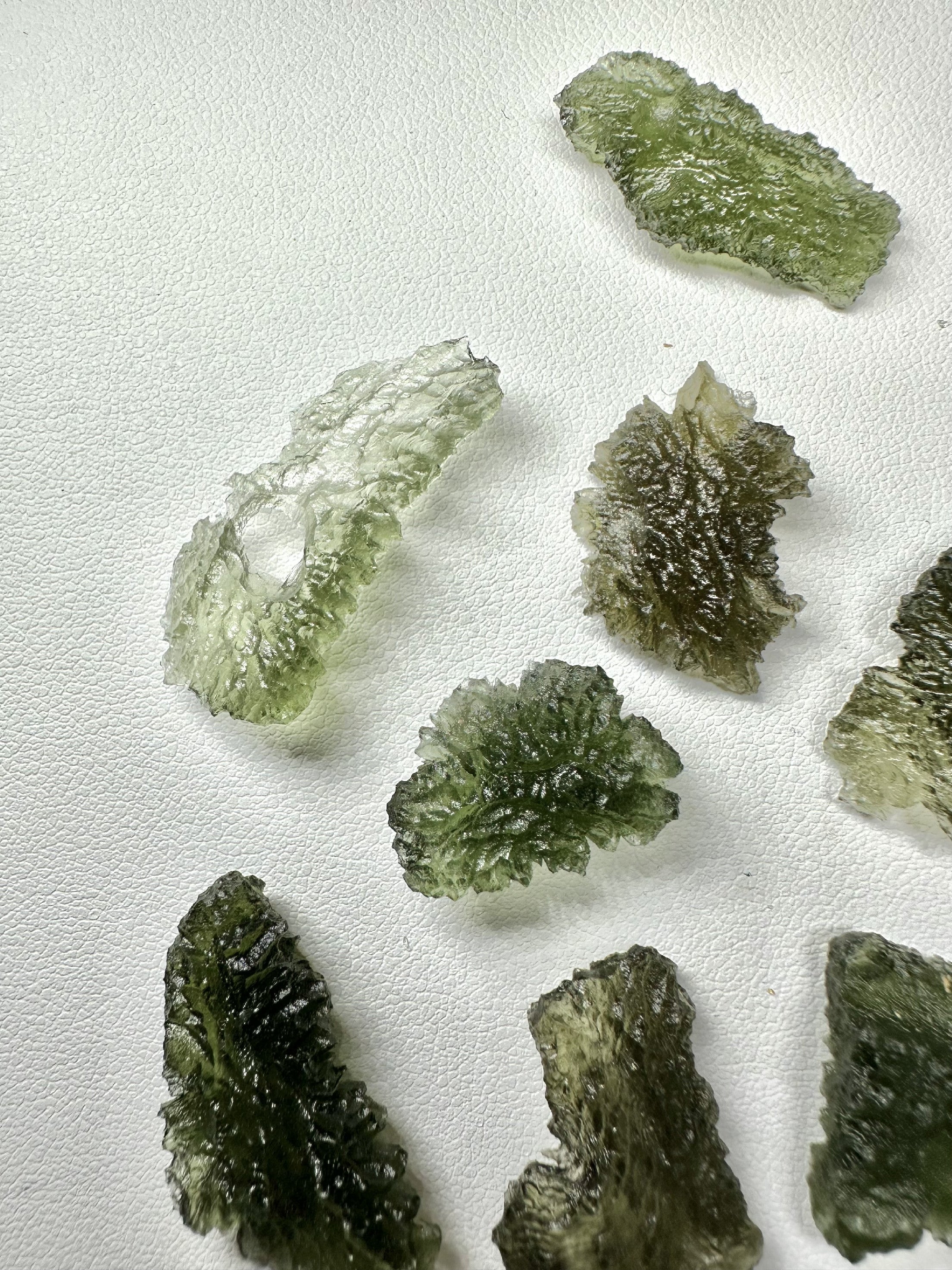 Moldavite shards – 23g - VVEL04