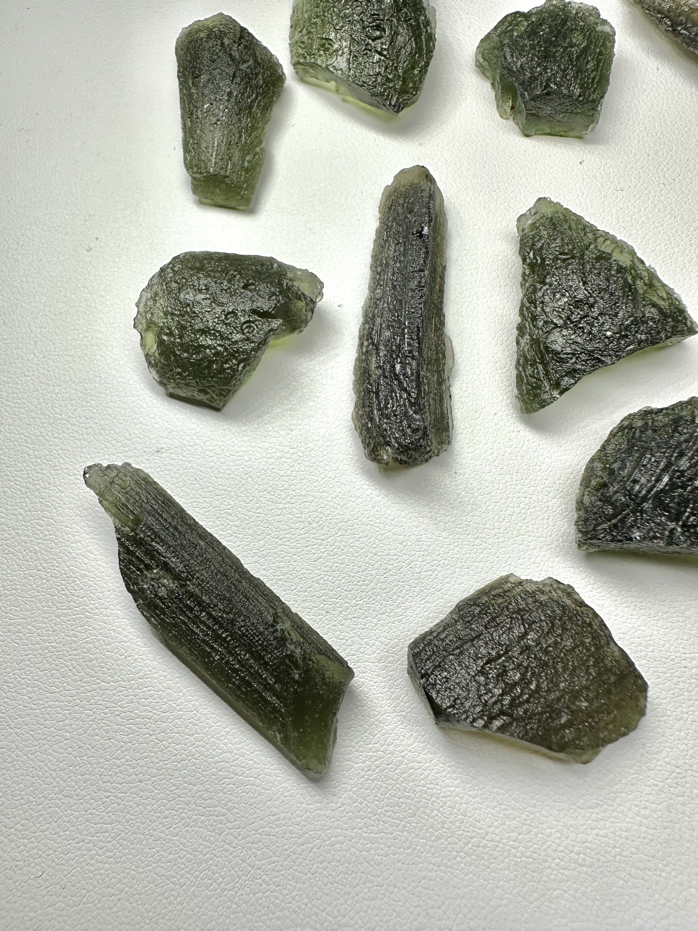 Moldavite shards – 53,9g - VVEL05