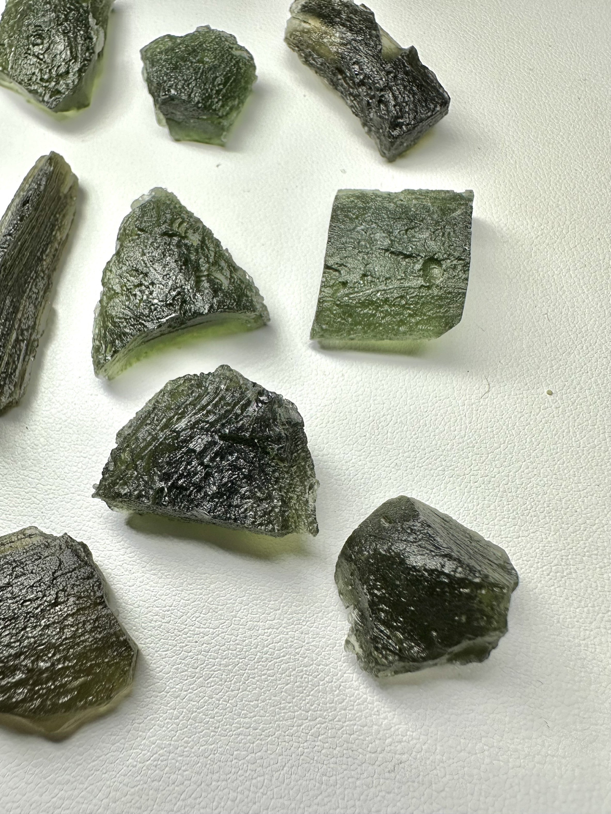 Moldavite shards – 53,9g - VVEL05