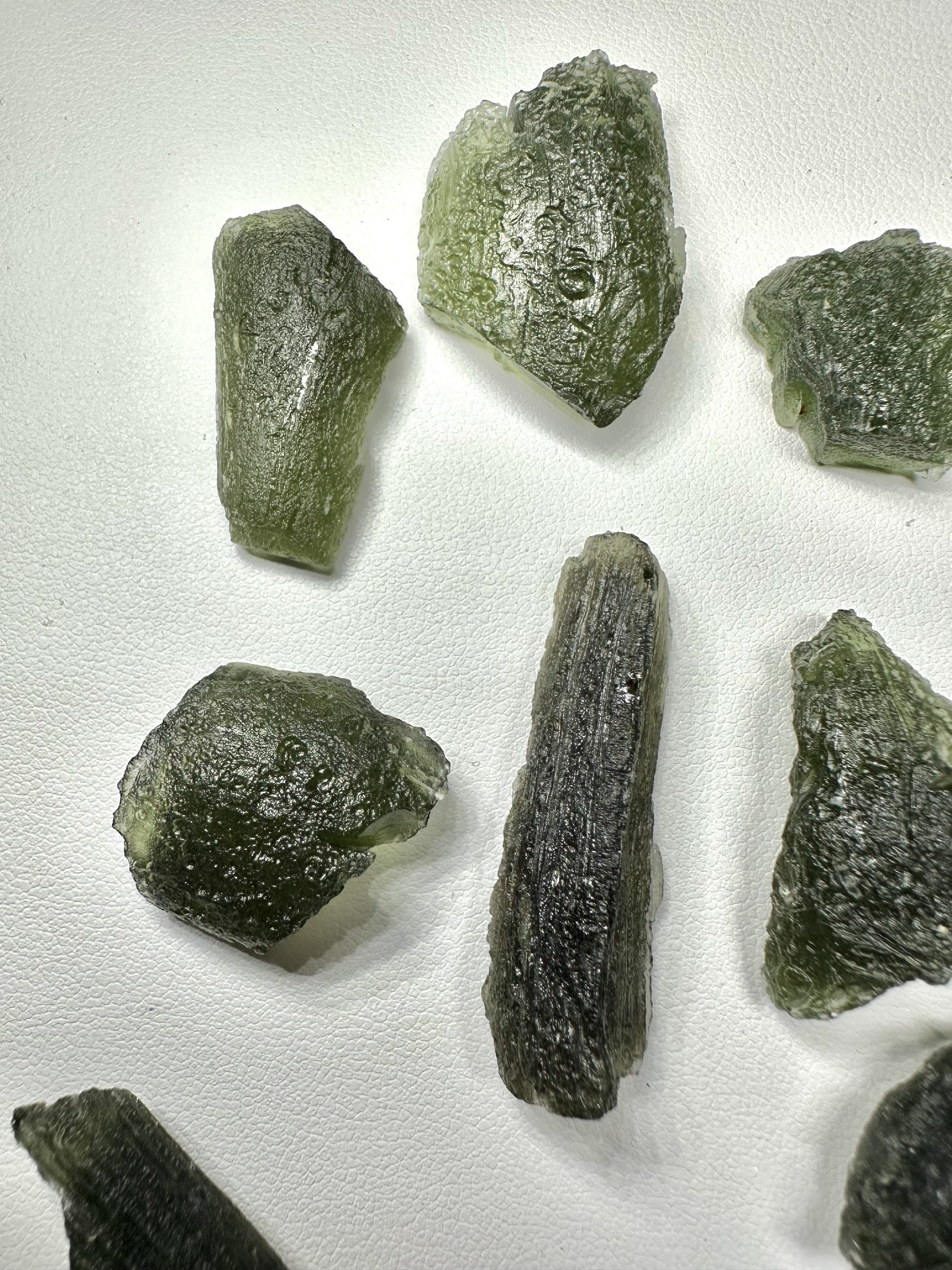 Moldavite shards – 53,9g - VVEL05