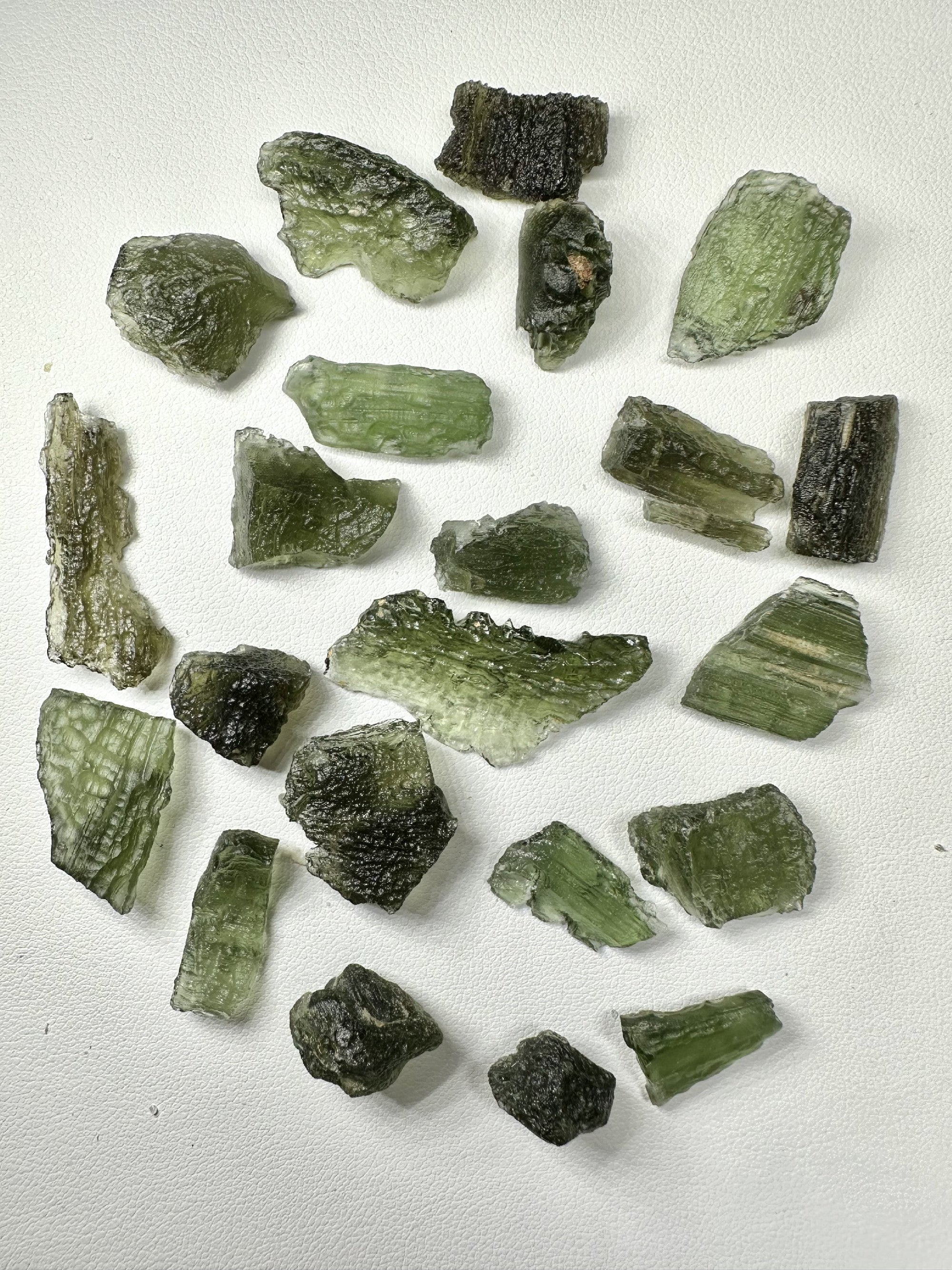 Moldavite shards – 32,6g