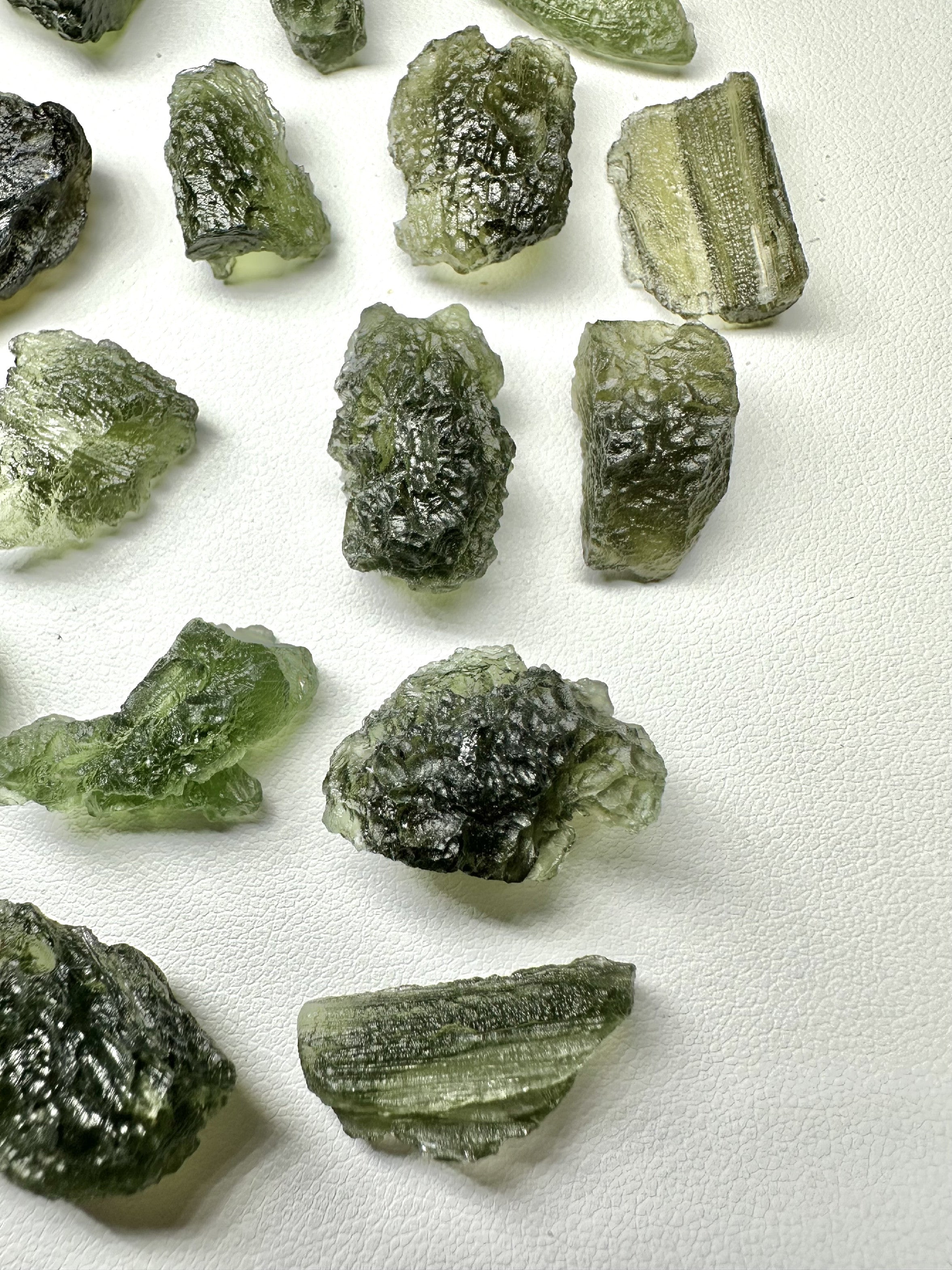 Moldavite shards – 41g - VVEL11