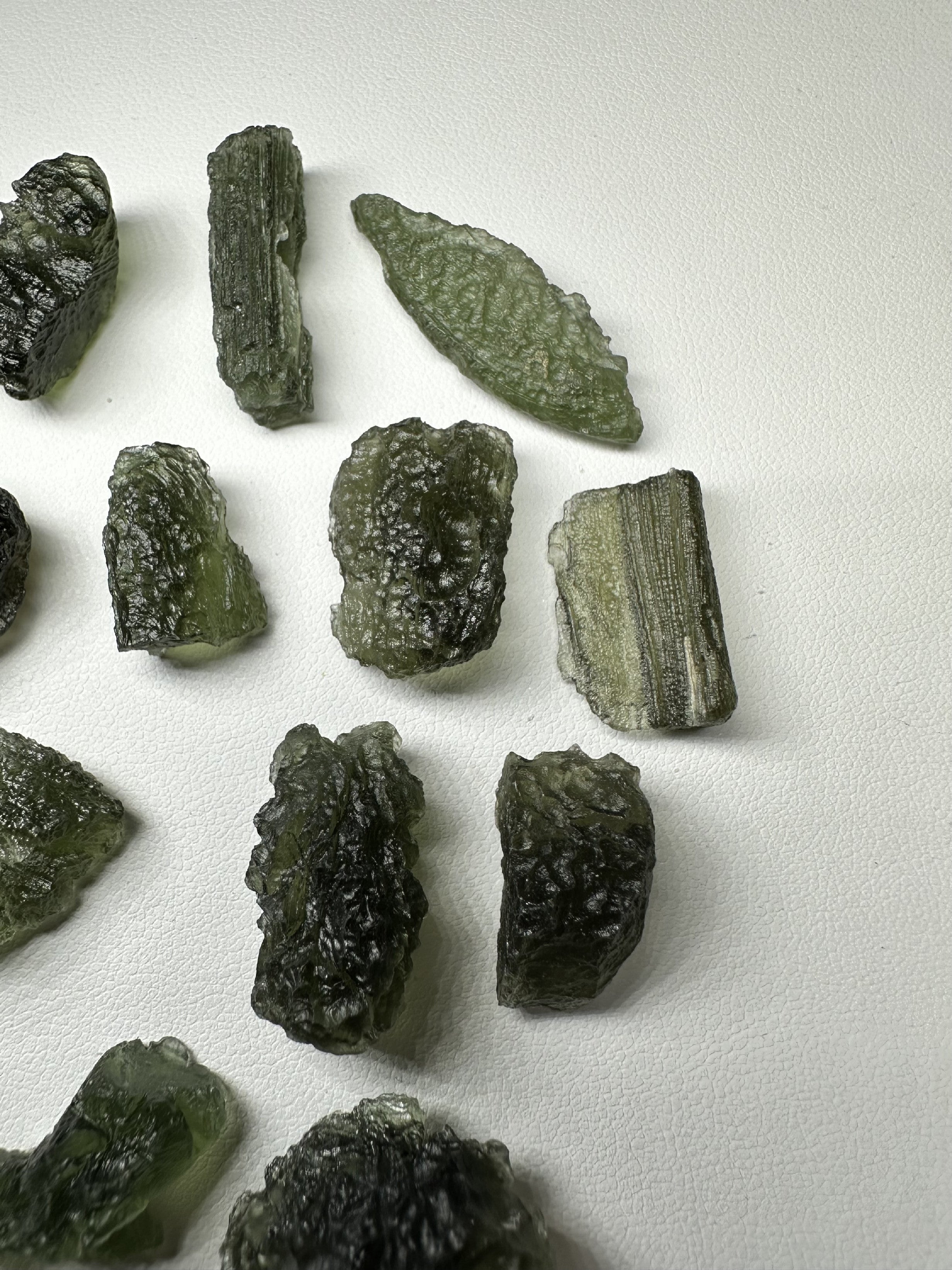 Moldavite shards – 41g - VVEL11