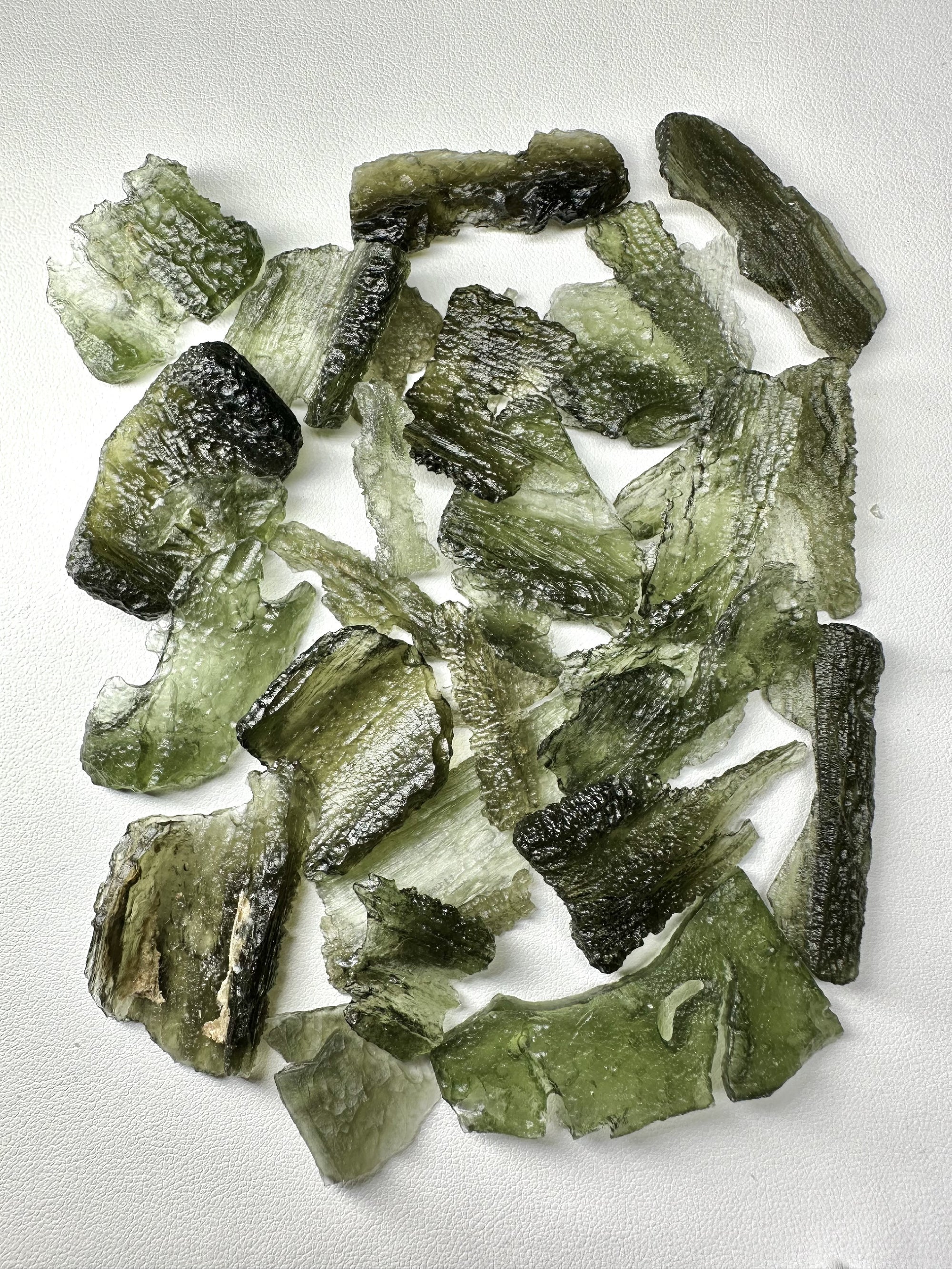 Moldavite shards – Angel Chimes – 81,3g