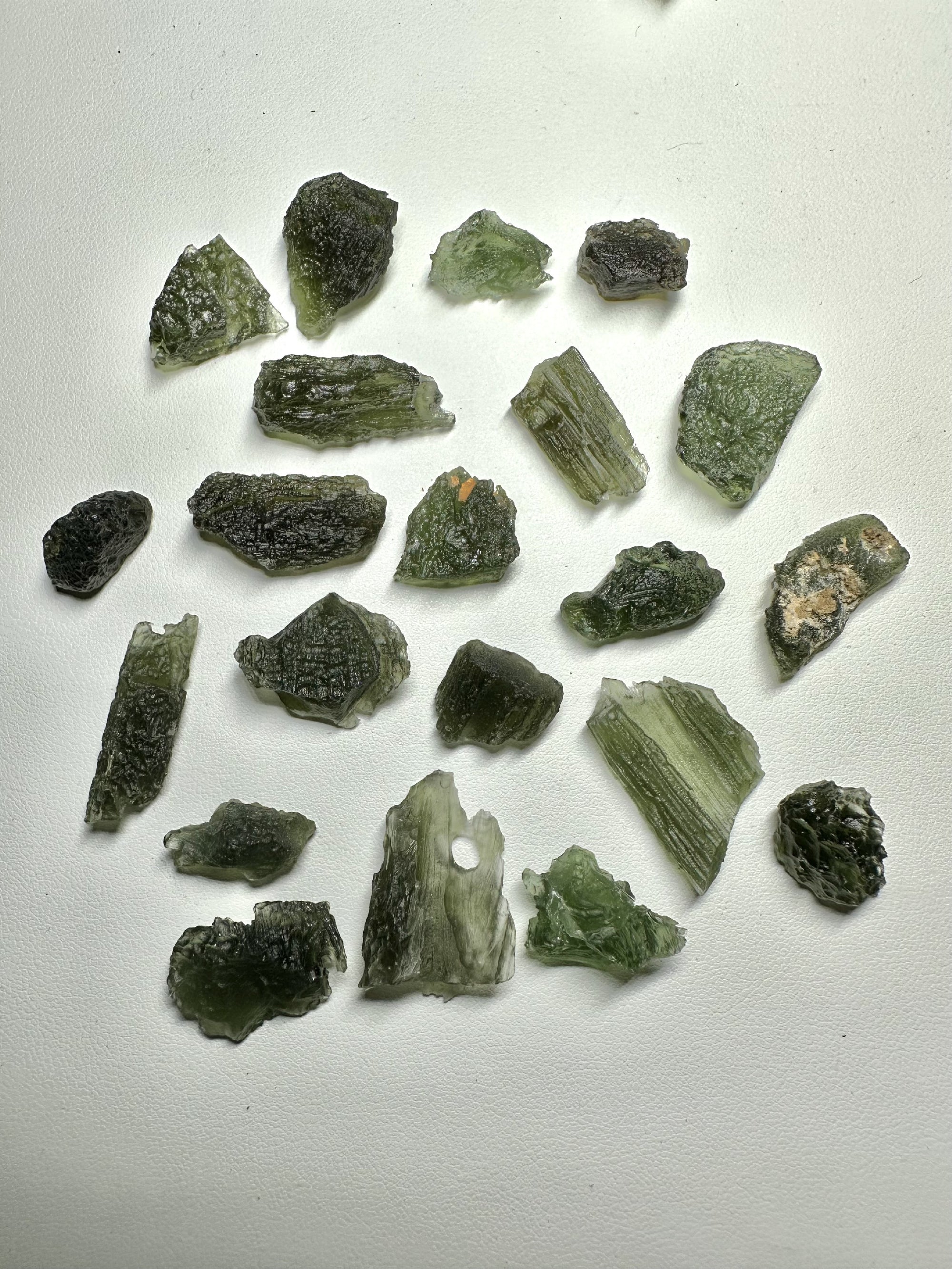 Moldavite shards – 42,4g