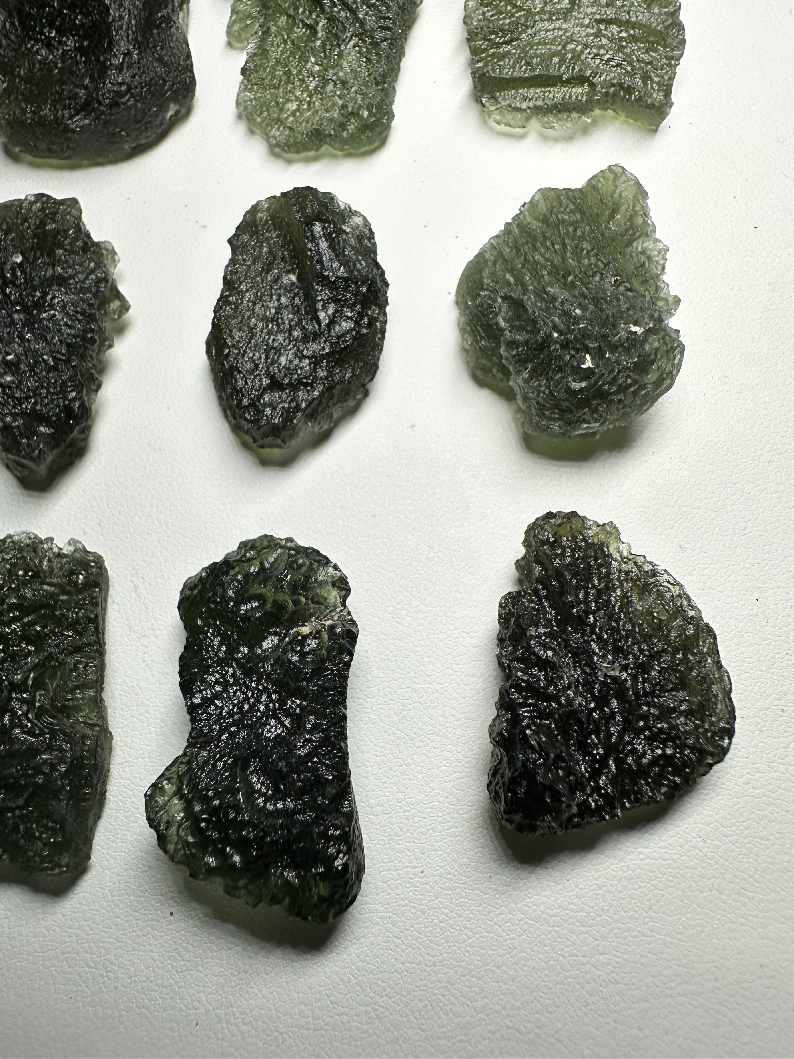 Moldavite shards – 69,4g - VVEL24