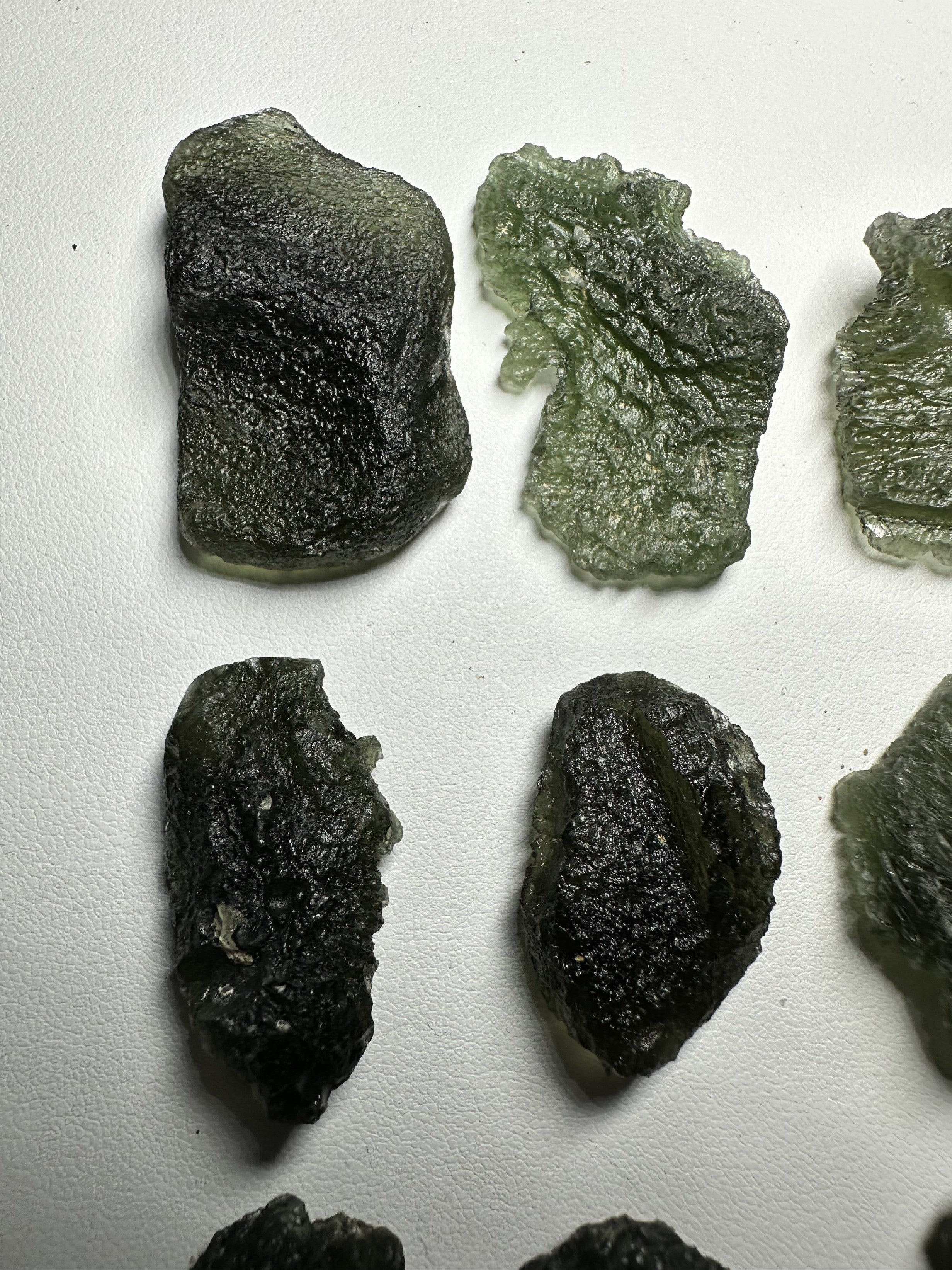 Moldavite shards – 69,4g - VVEL24