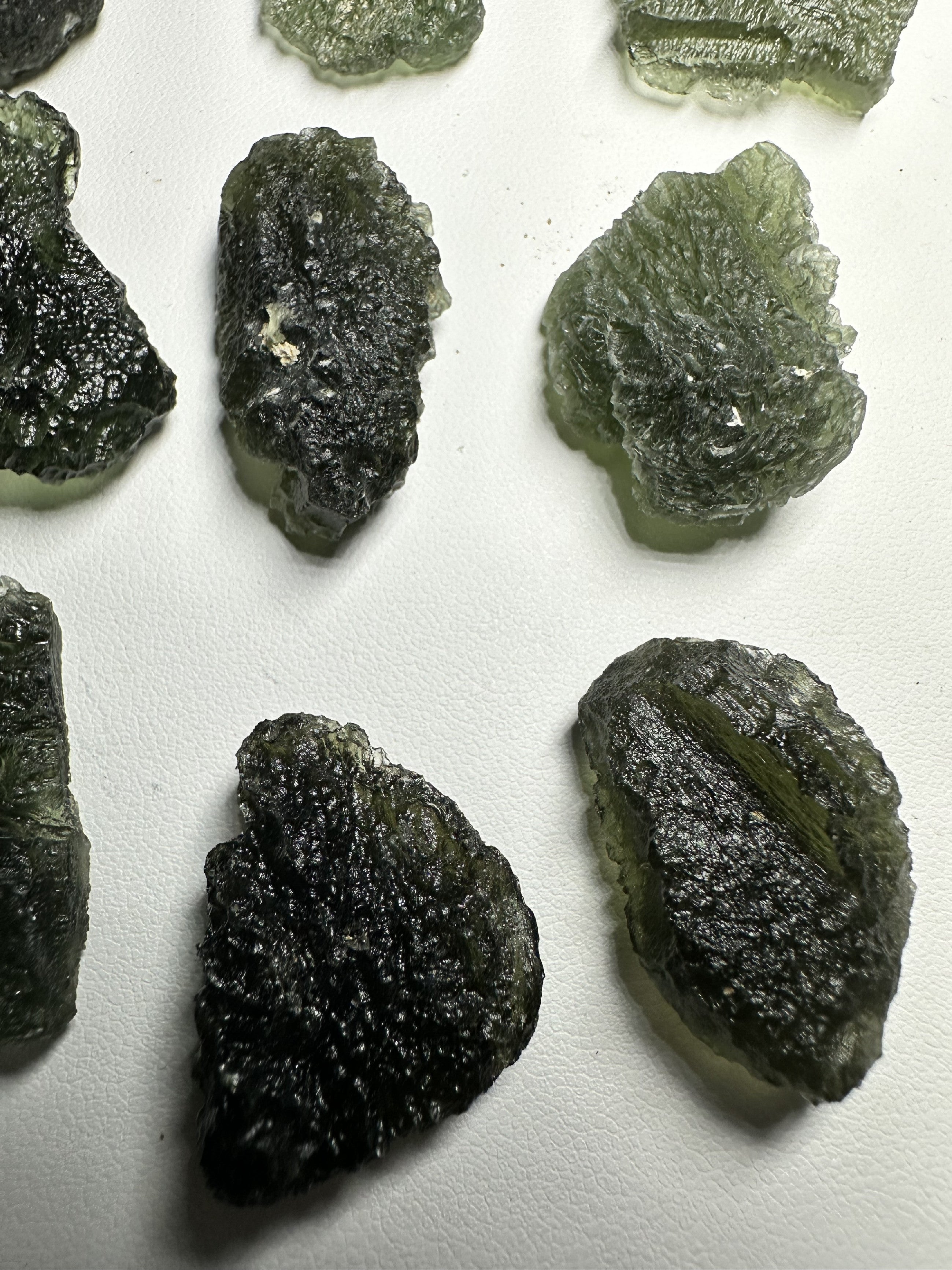 Moldavite shards – 69,4g - VVEL24