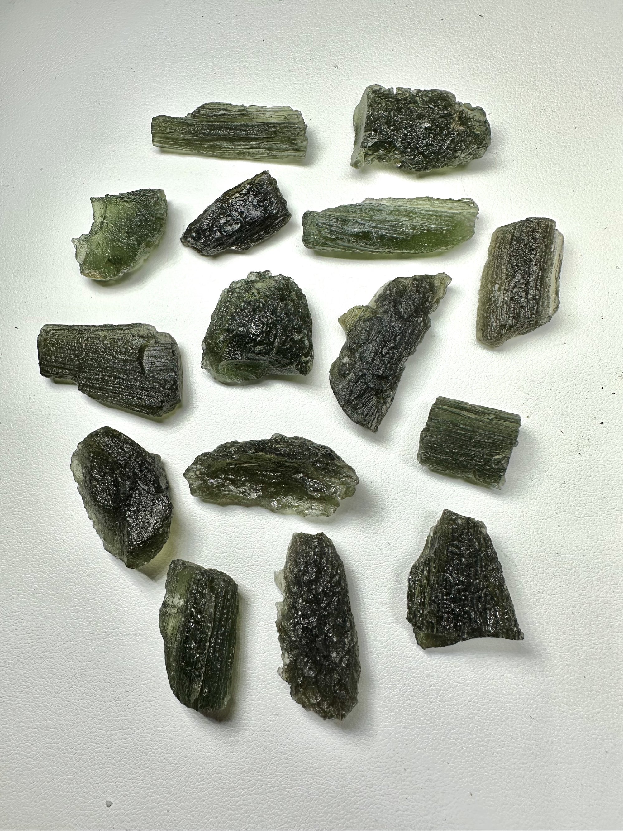 Moldavite shards – 48,5g