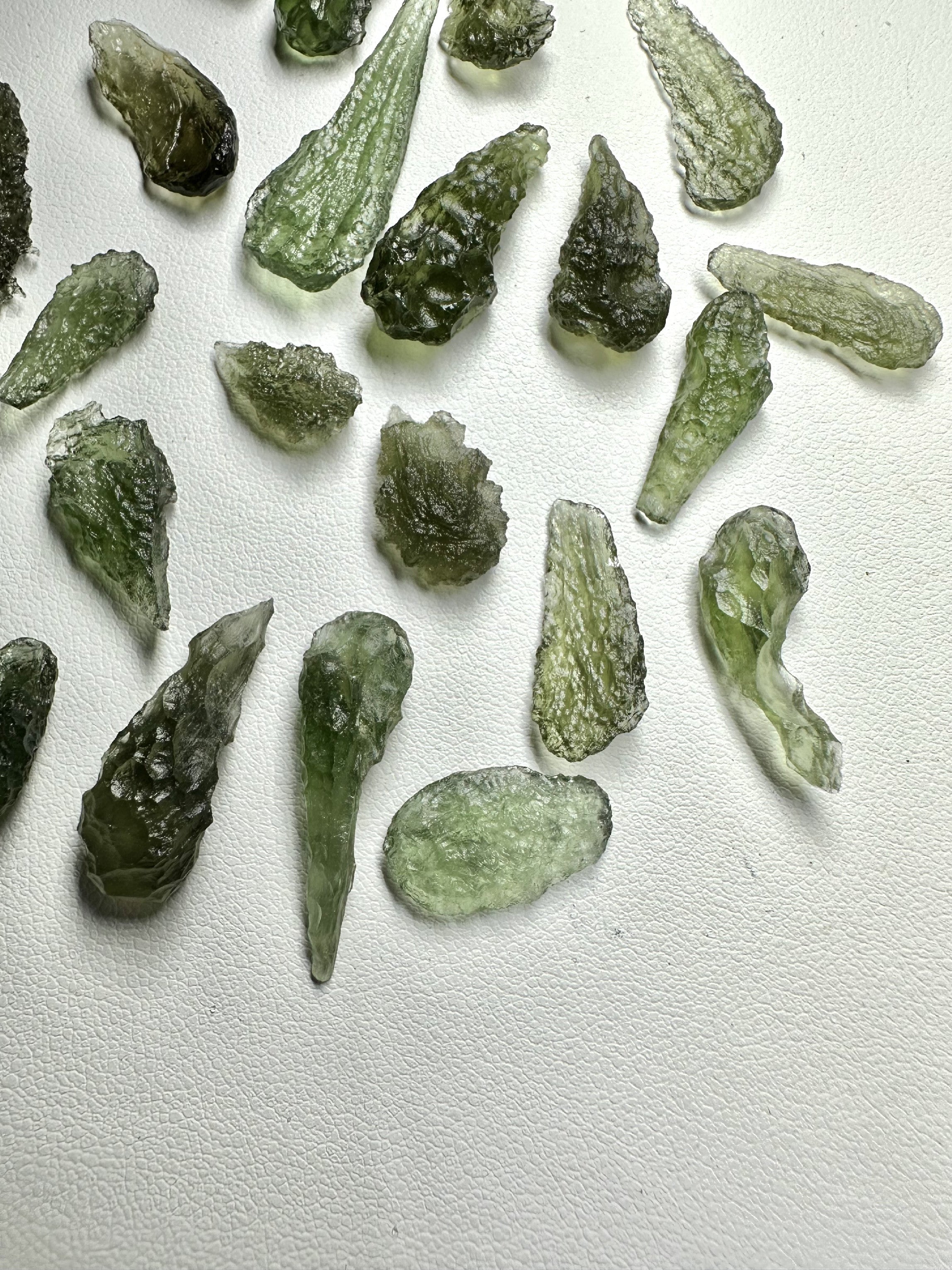 Moldavite drops – 17g - VVEL29