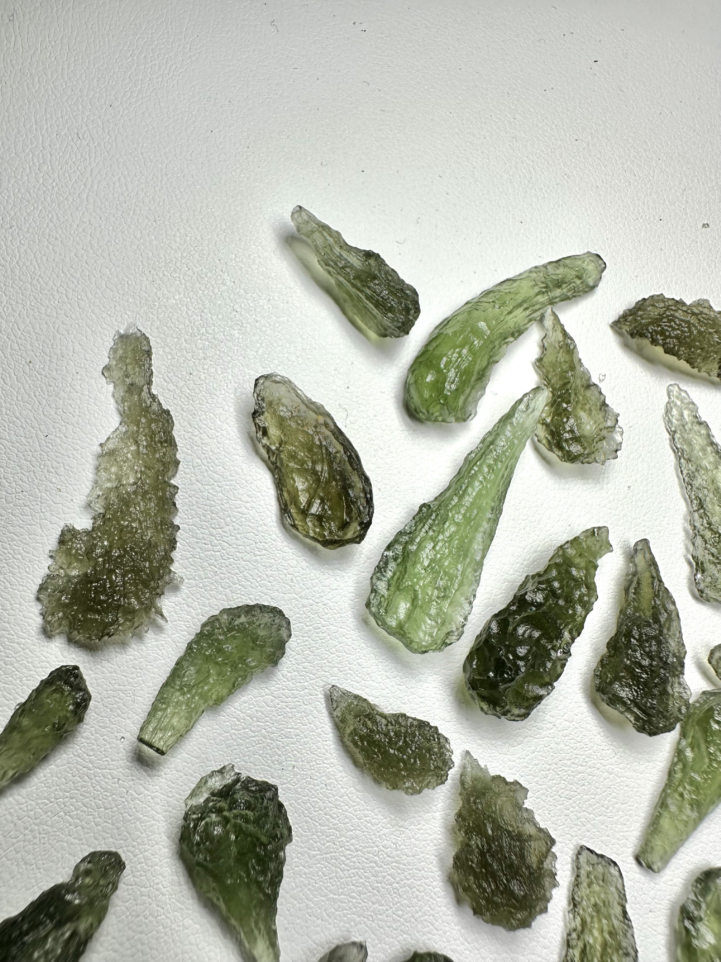 Moldavite drops – 17g - VVEL29