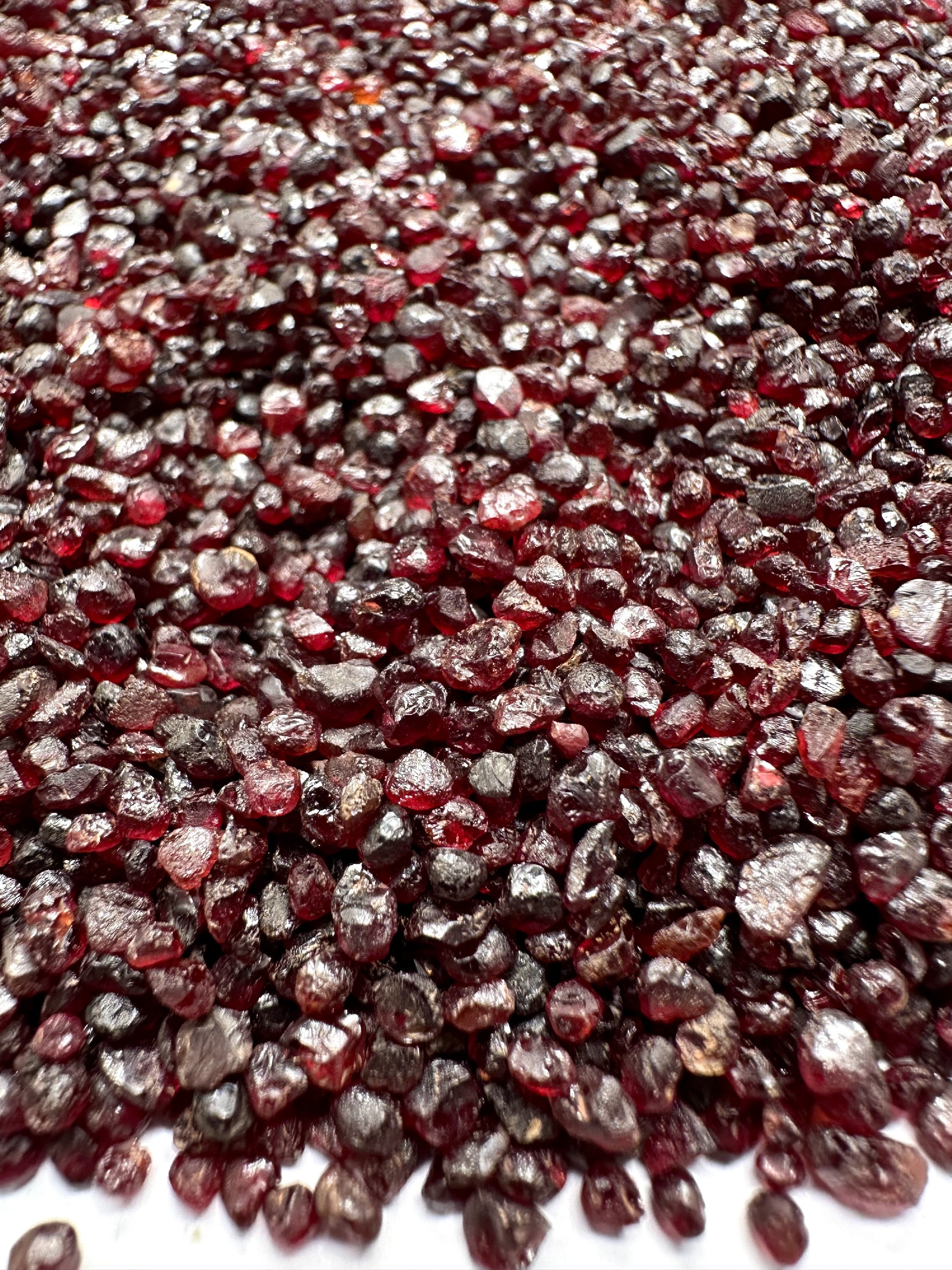 Czech Garnet (pyrope) 300g – Vestrev u Hostinneho, CZ - CG130