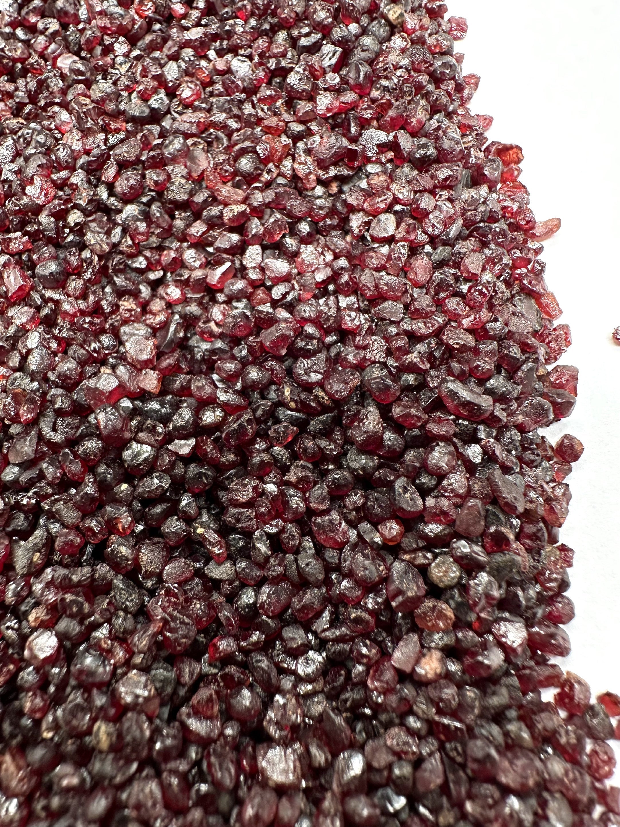 Czech Garnet (pyrope) 300g – Vestrev u Hostinneho, CZ - CG130