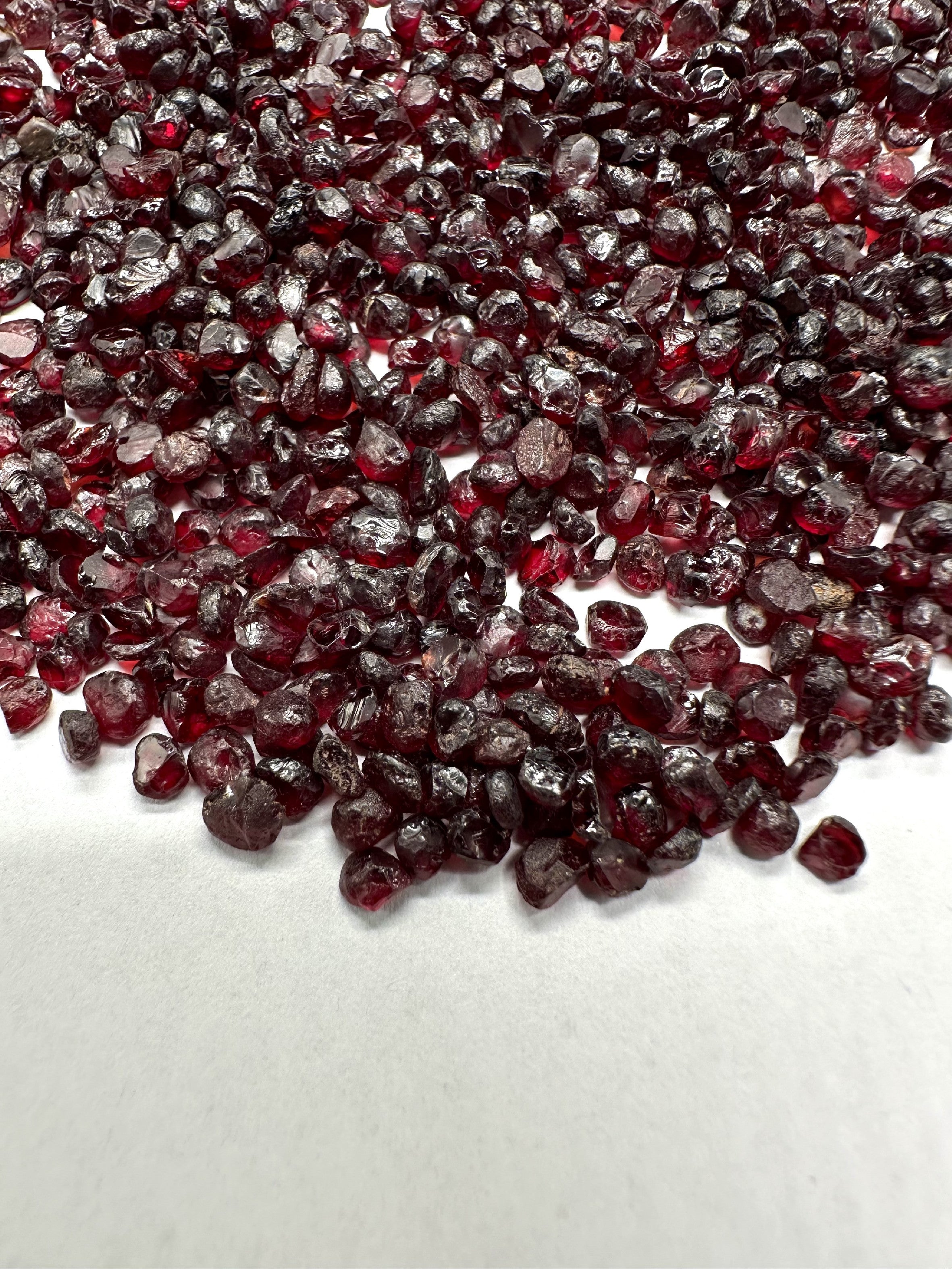 Czech Garnet 50g, 3-5mm – Ceske Stredohori, CZ - CG131