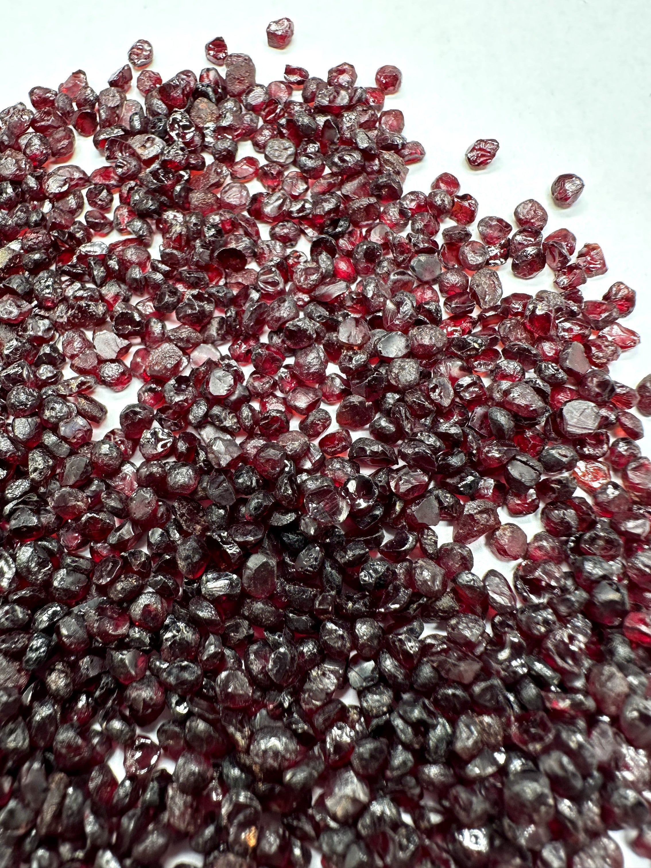 Czech Garnet 50g, 3-5mm – Ceske Stredohori, CZ - CG131