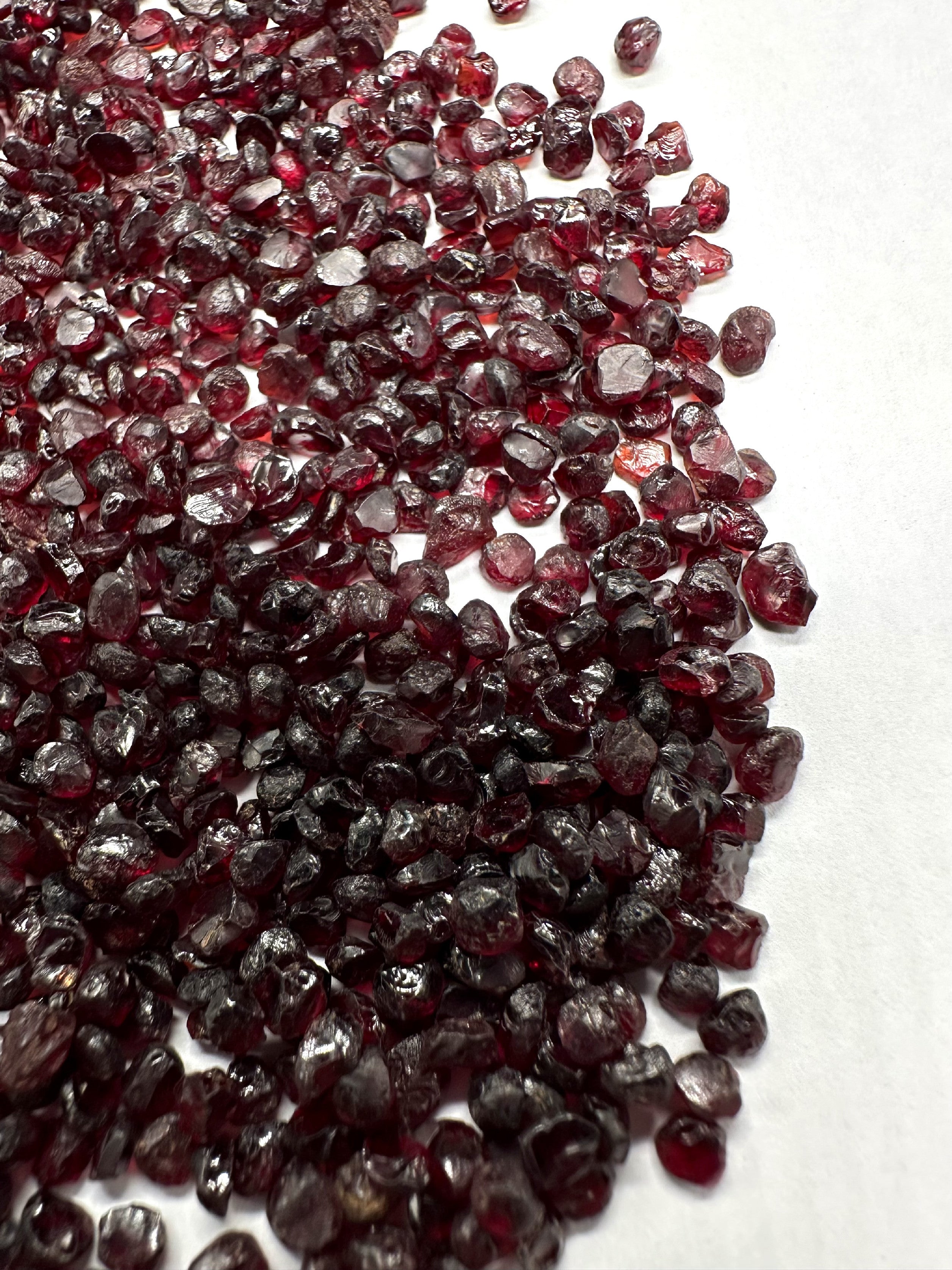 Czech Garnet 50g, 3-5mm – Ceske Stredohori, CZ - CG131