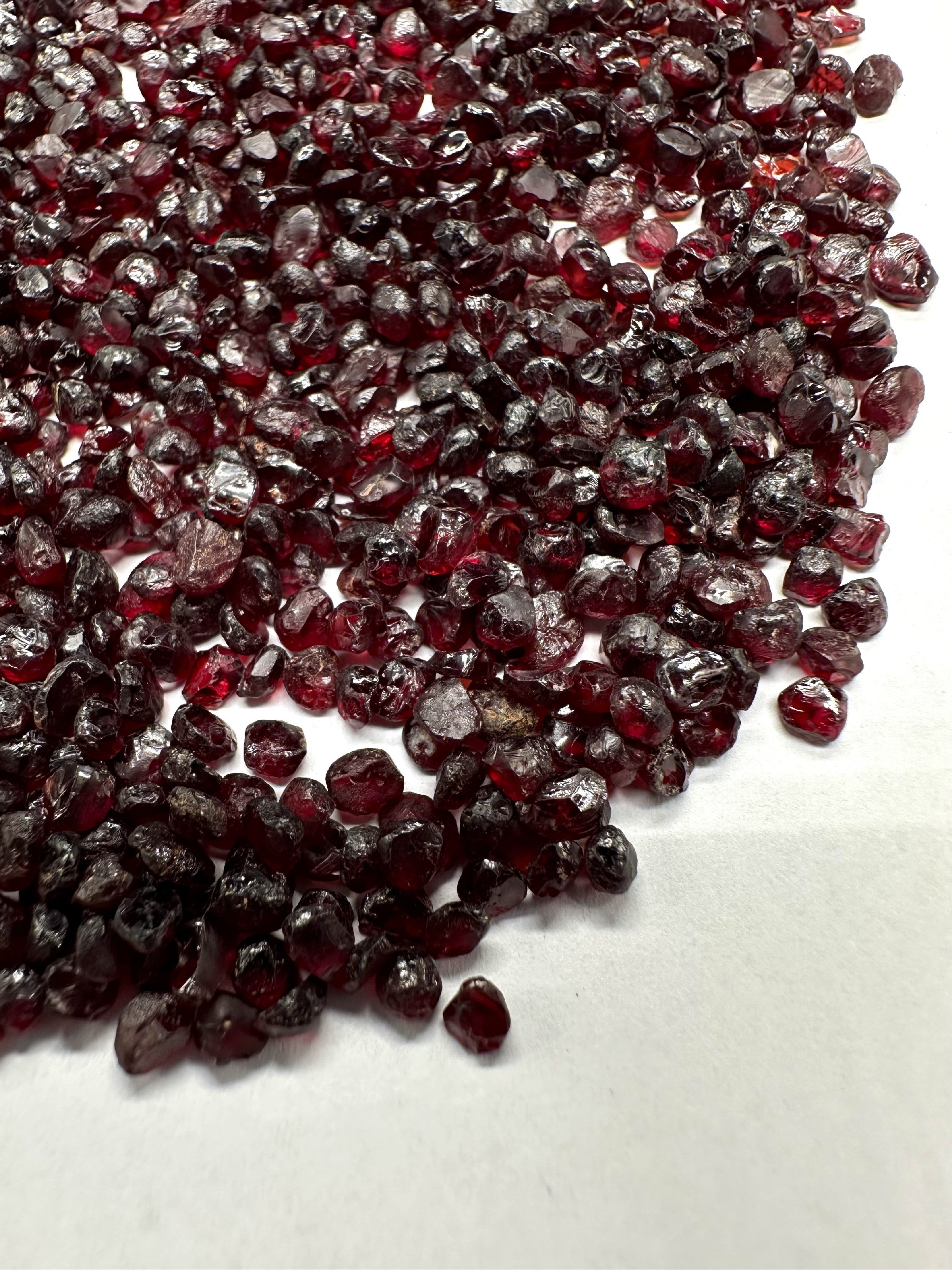 Czech Garnet 50g, 3-5mm – Ceske Stredohori, CZ - CG131