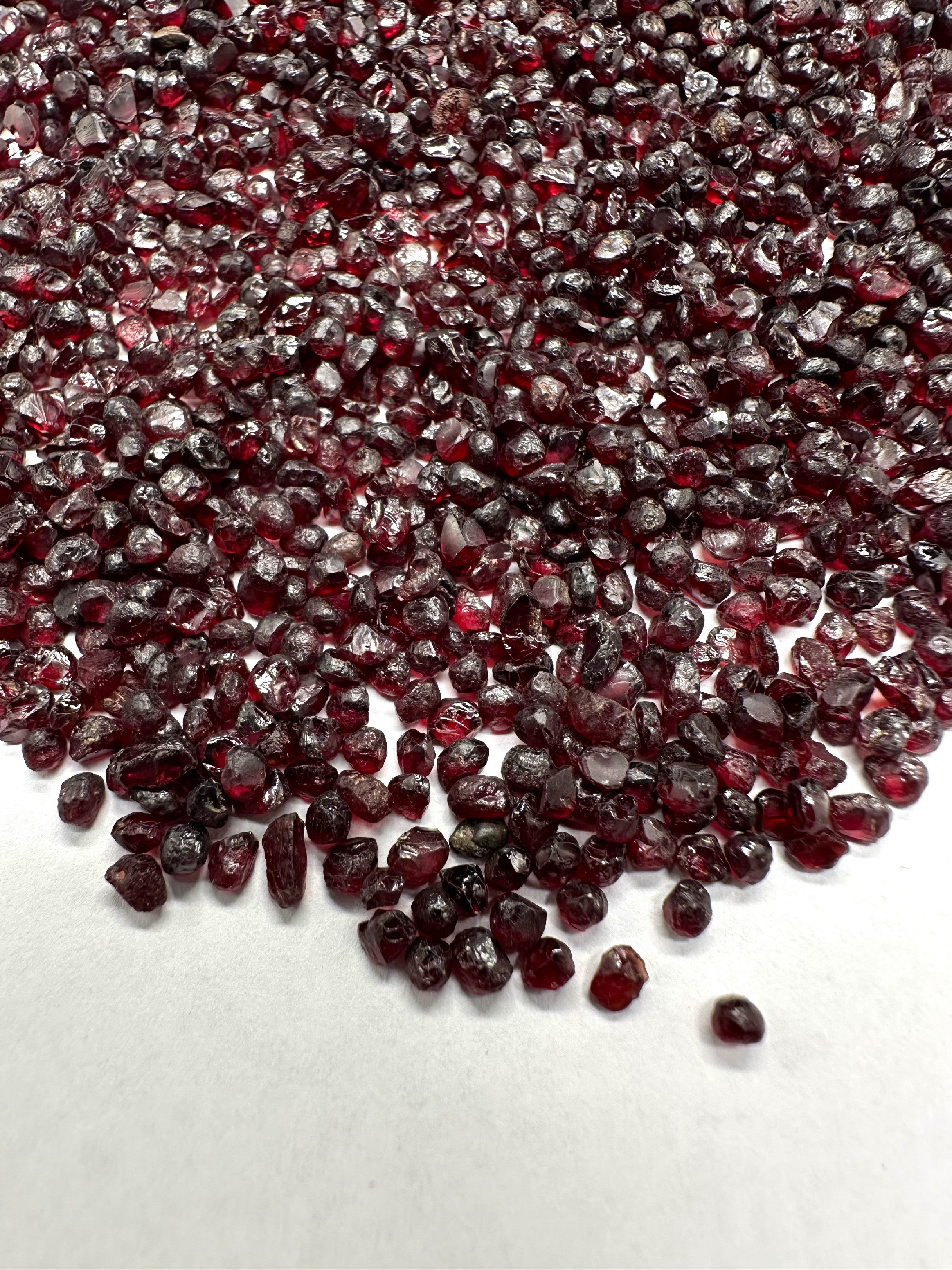 Czech Garnet 50g, 2,5-3mm – Ceske Stredohori, CZ - CG132