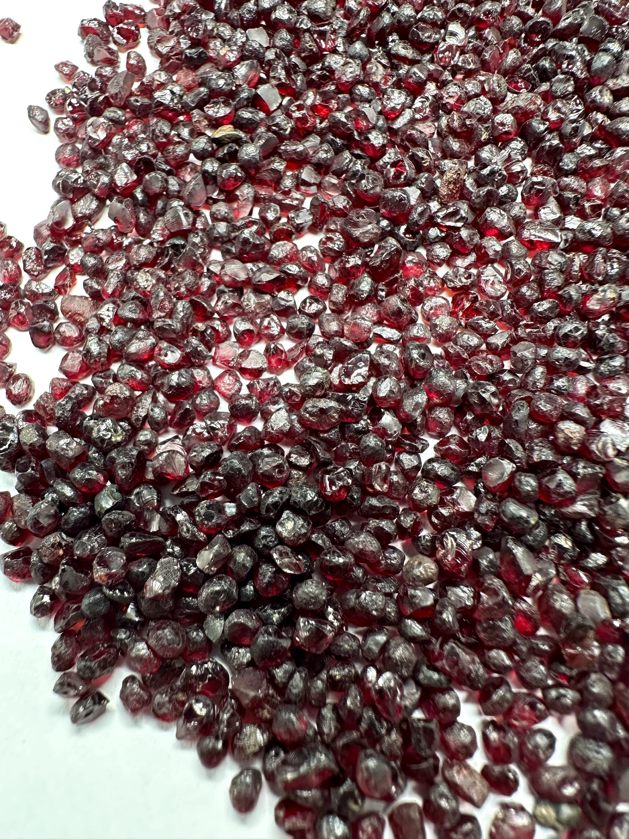 Czech Garnet 50g, 2,5-3mm – Ceske Stredohori, CZ - CG132