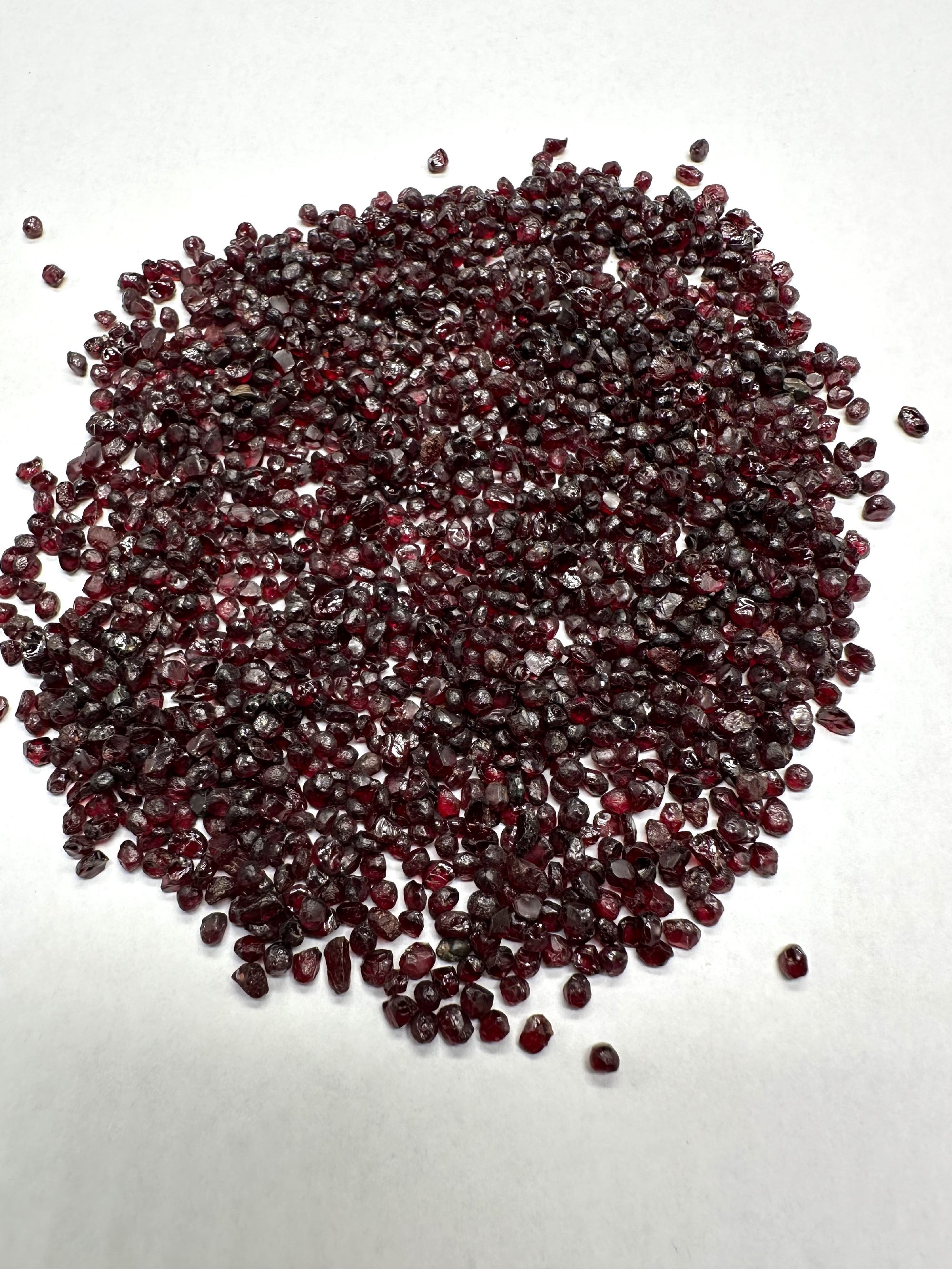 Czech Garnet 50g, 2,5-3mm – Ceske Stredohori, CZ