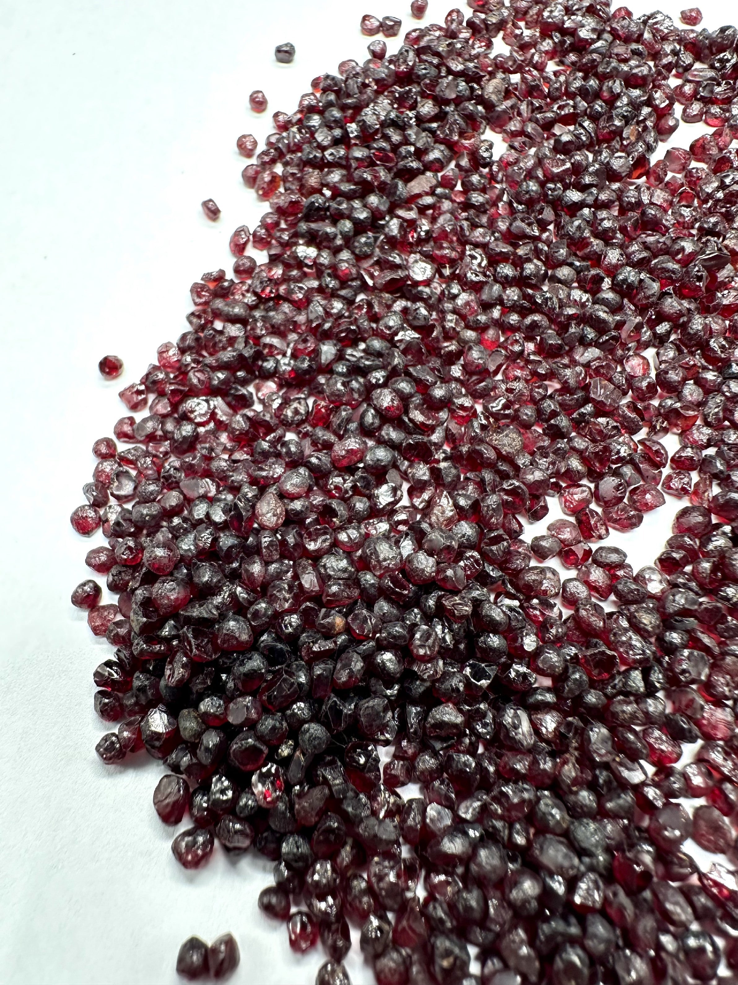 Czech Garnet 50g, 2,5-3mm – Ceske Stredohori, CZ - CG134