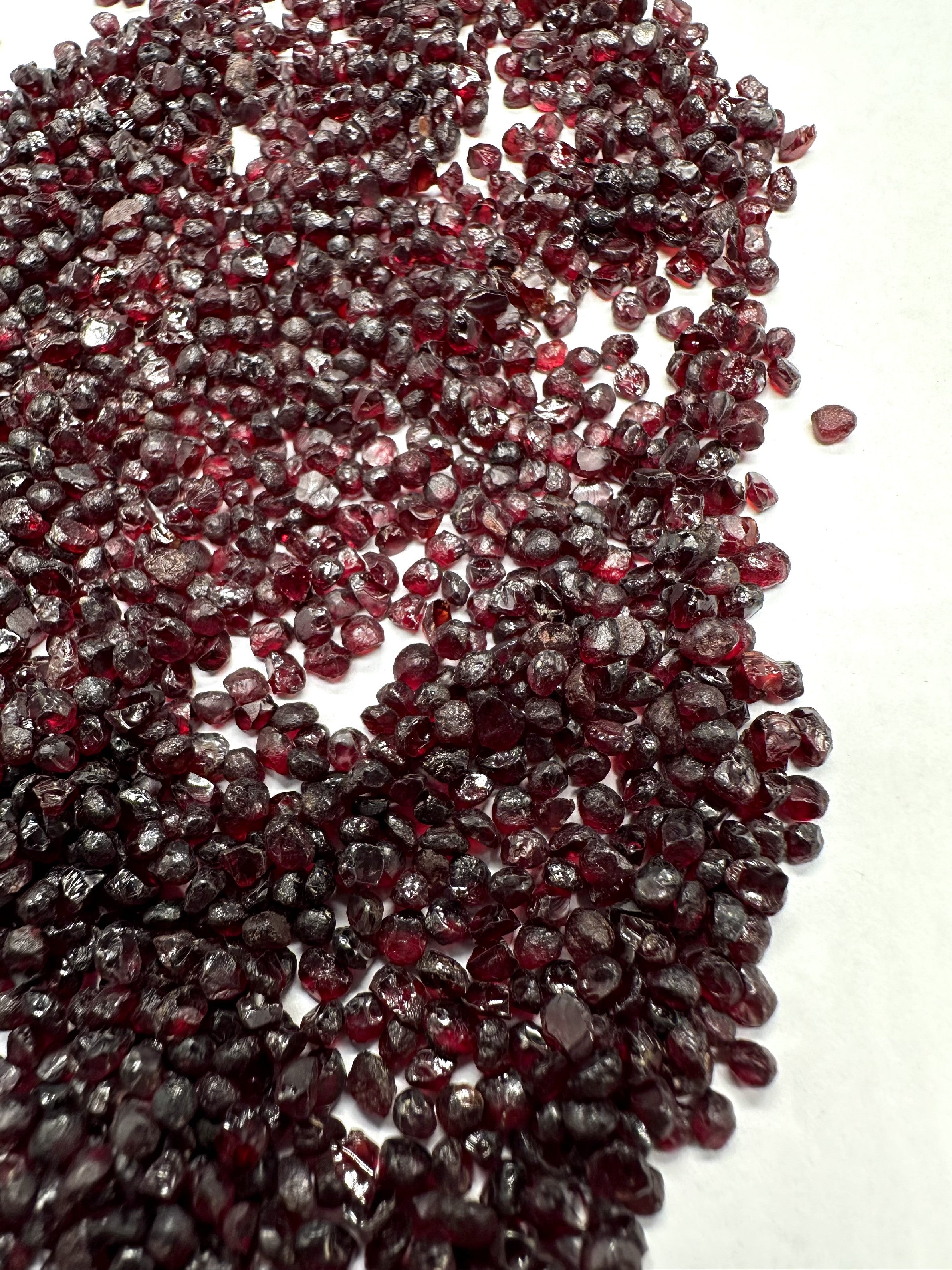 Czech Garnet 50g, 2,5-3mm – Ceske Stredohori, CZ - CG134