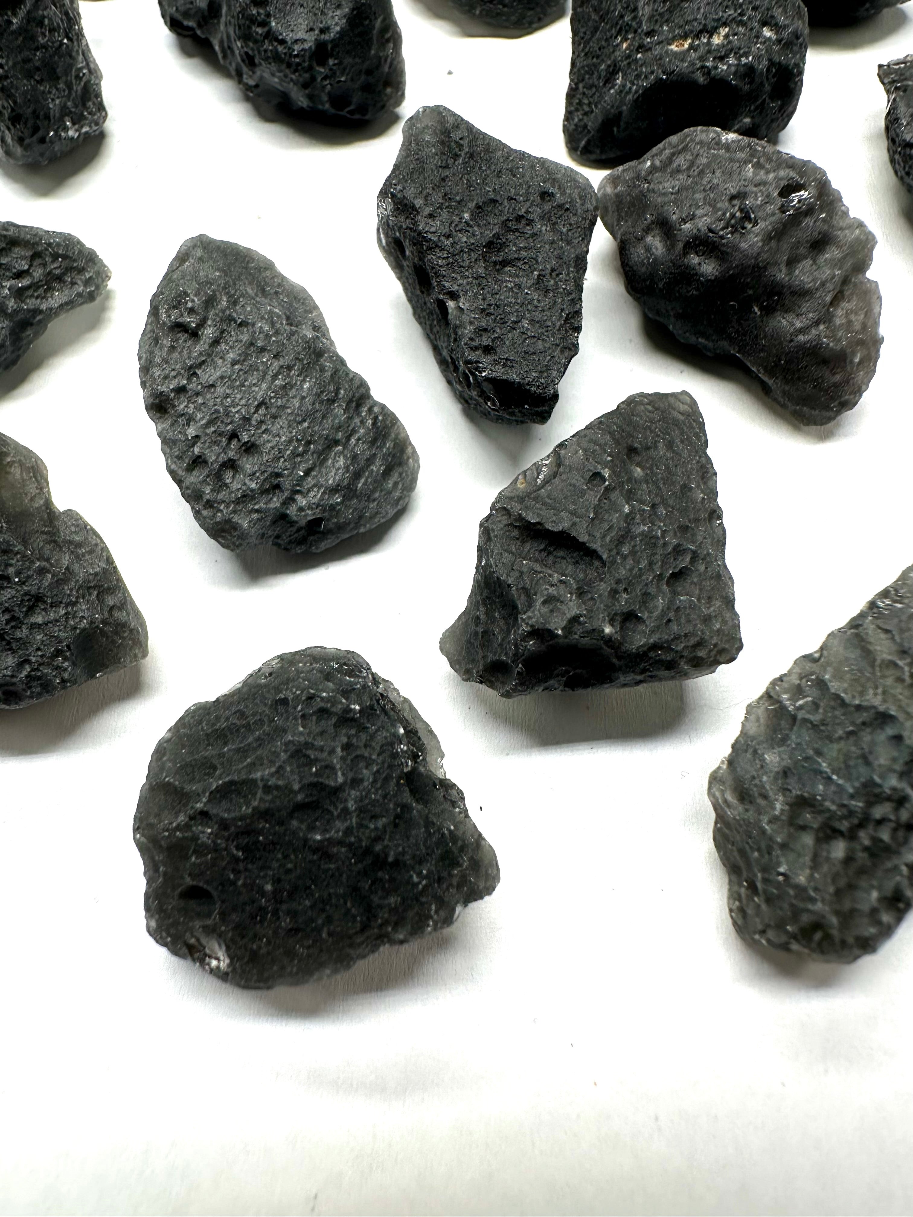 Slovak obsidian 150g (5-11g) - VEL7