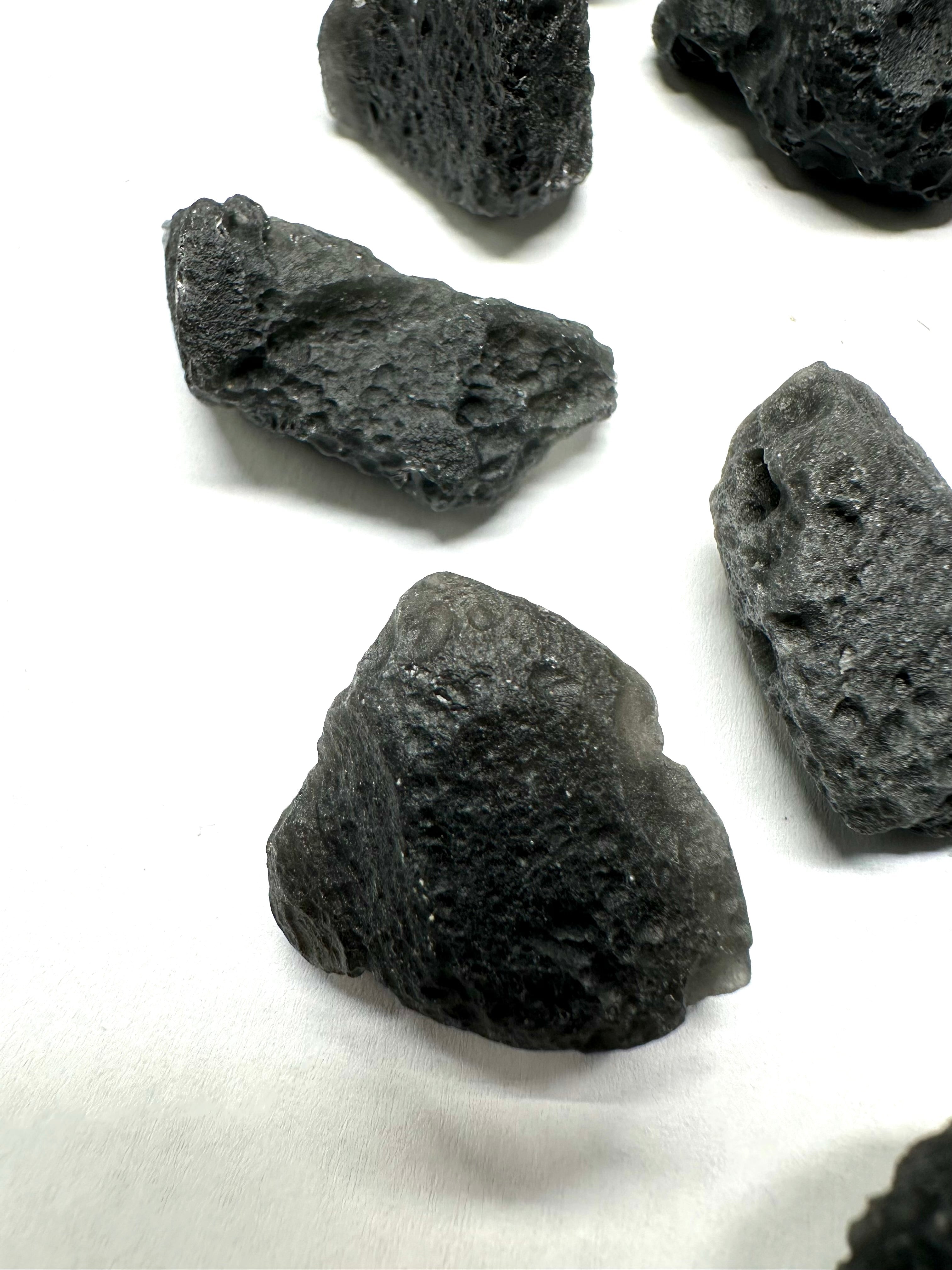 Slovak obsidian 150g (5-11g) - VEL7