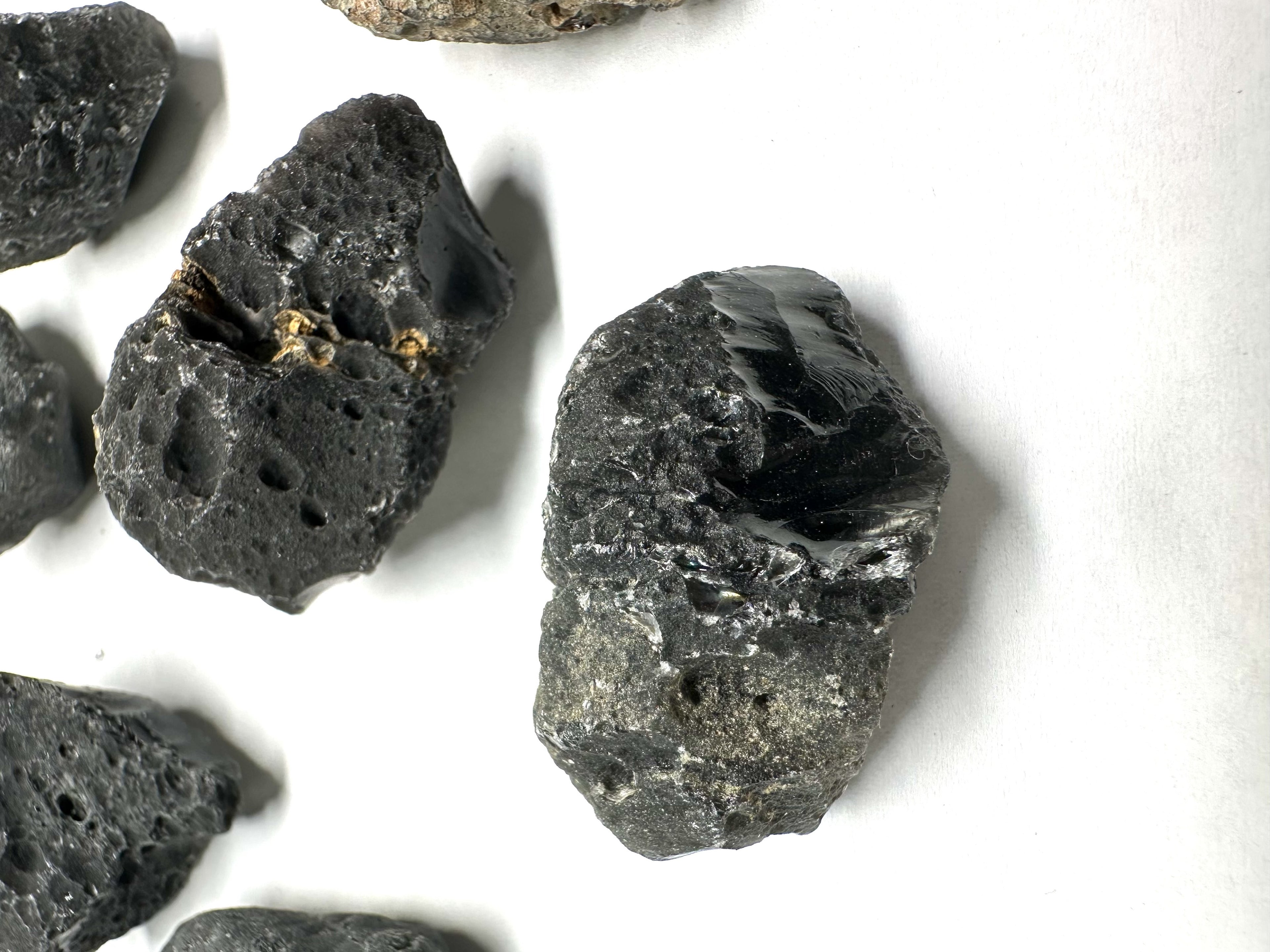 Slovak obsidian 250g (16-33g) - VEL8