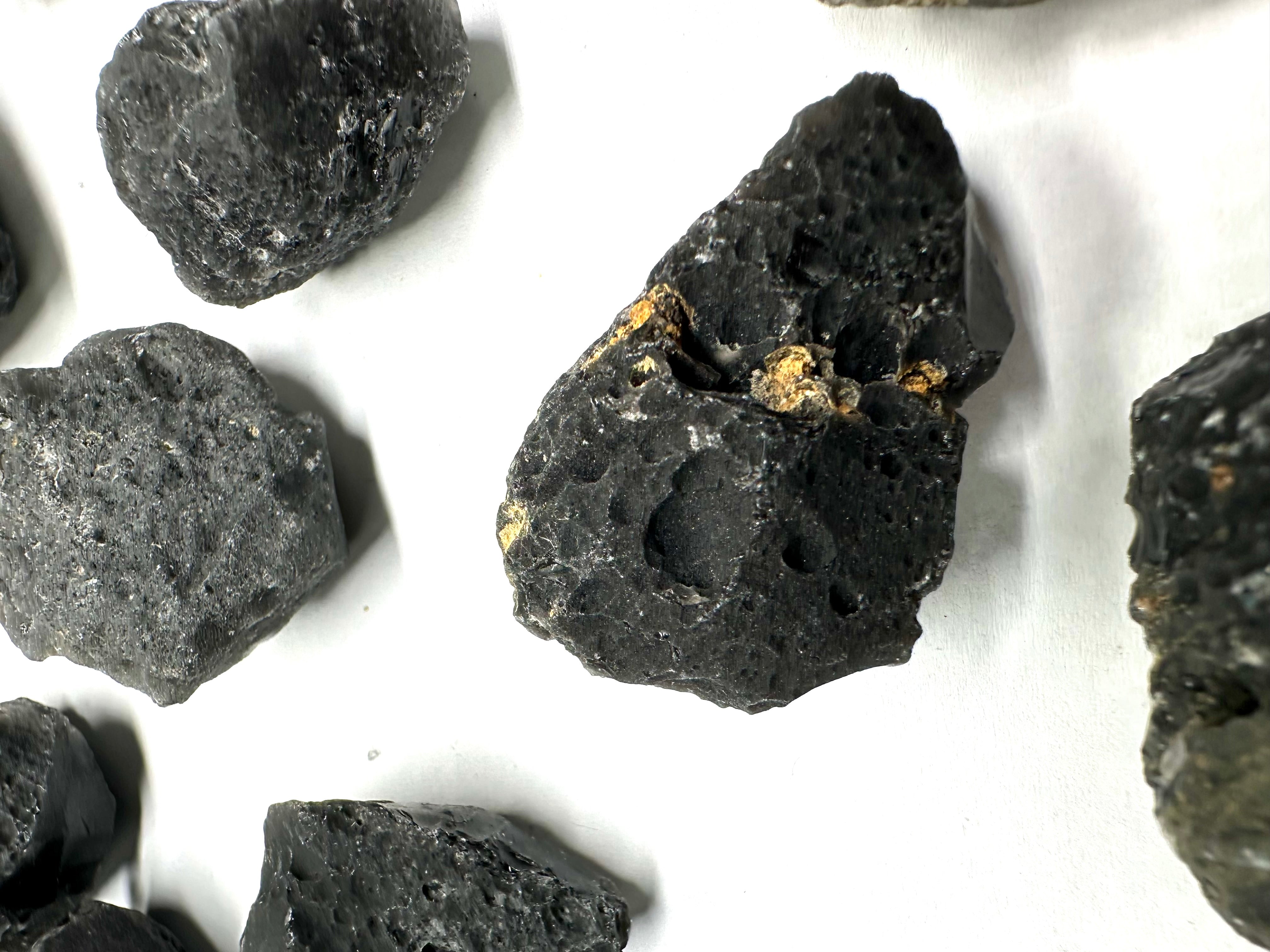 Slovak obsidian 250g (16-33g) - VEL8