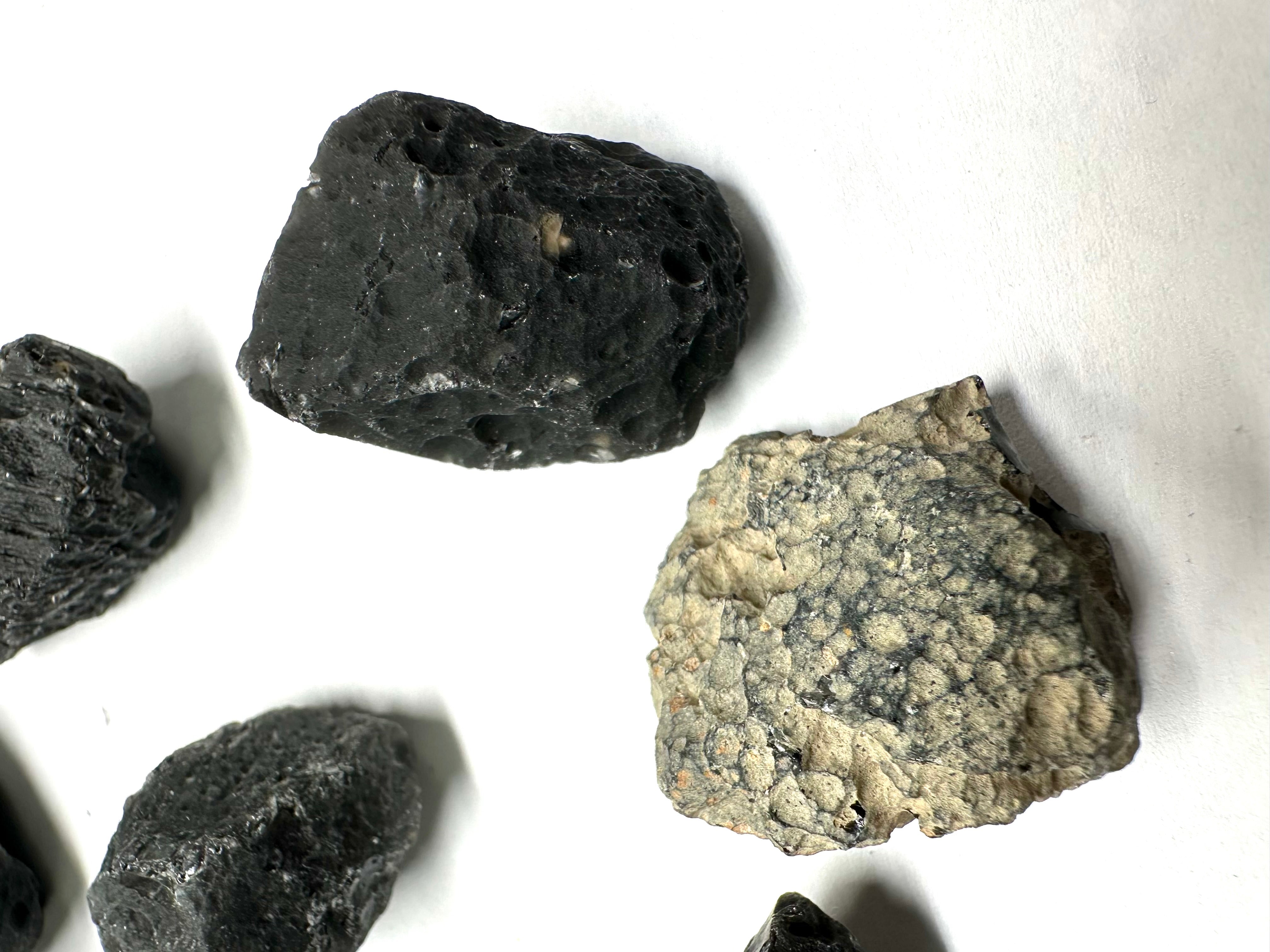 Slovak obsidian 250g (16-33g) - VEL8