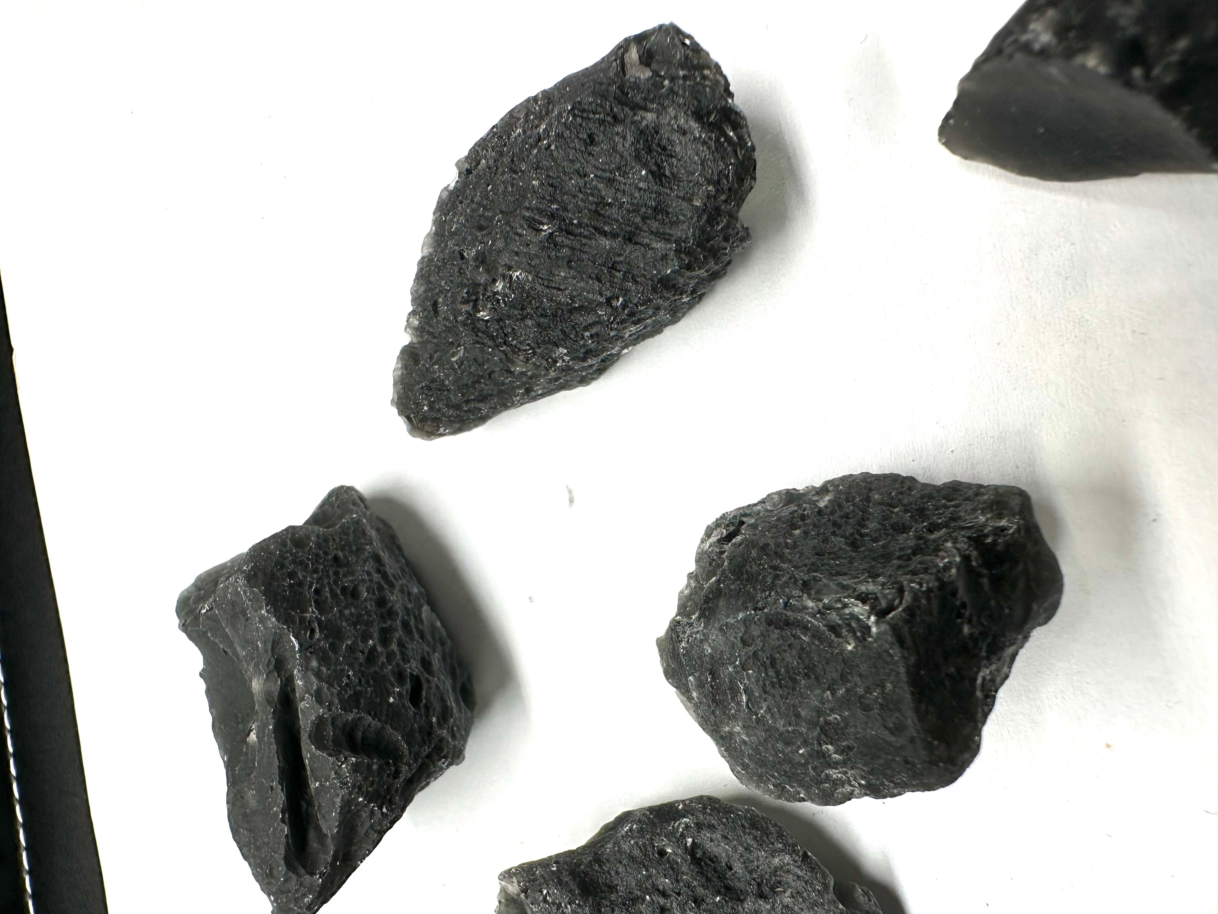 Slovak obsidian 250g (16-33g) - VEL8