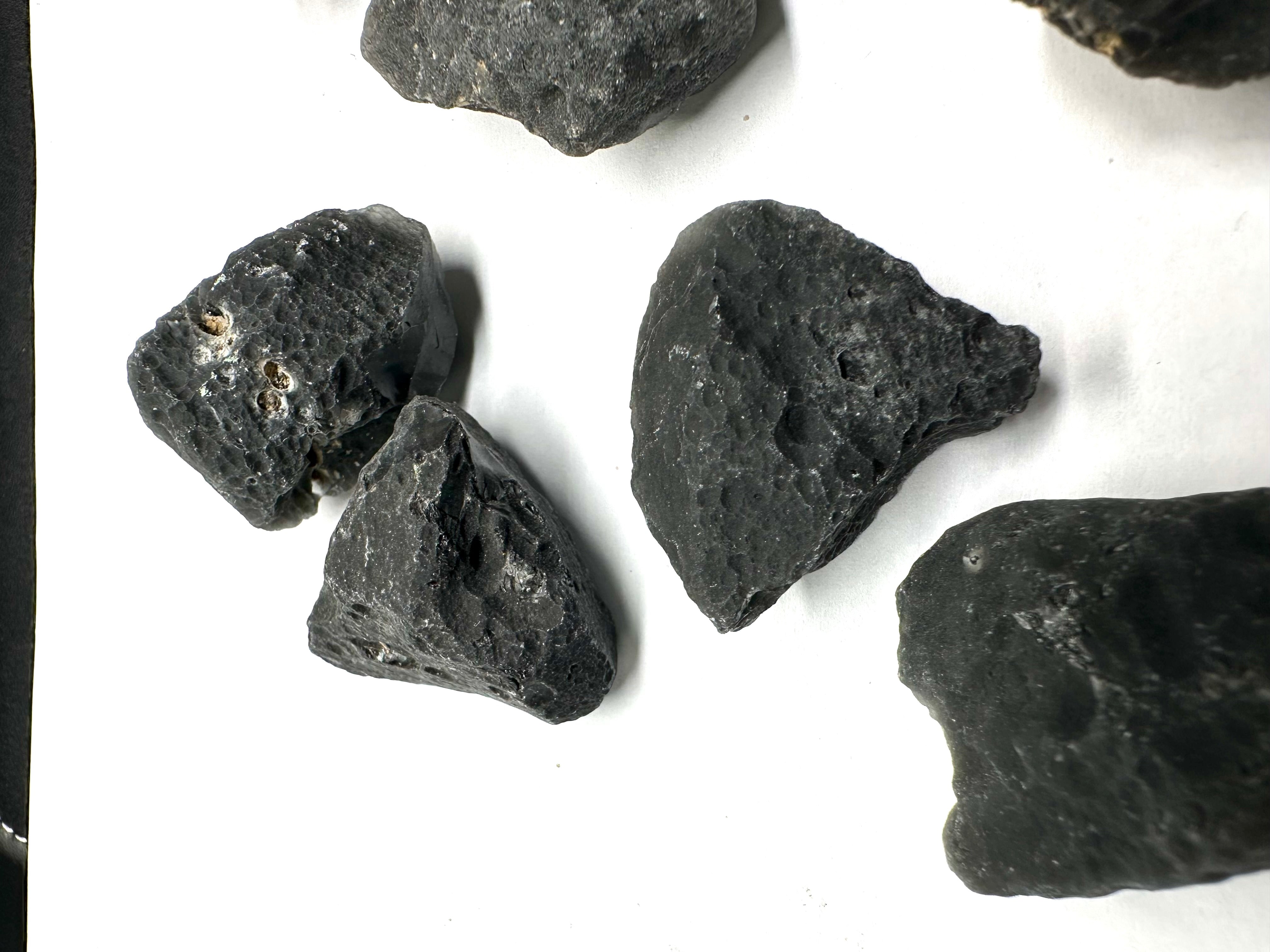 Slovak obsidian 250g (16-33g) - VEL8