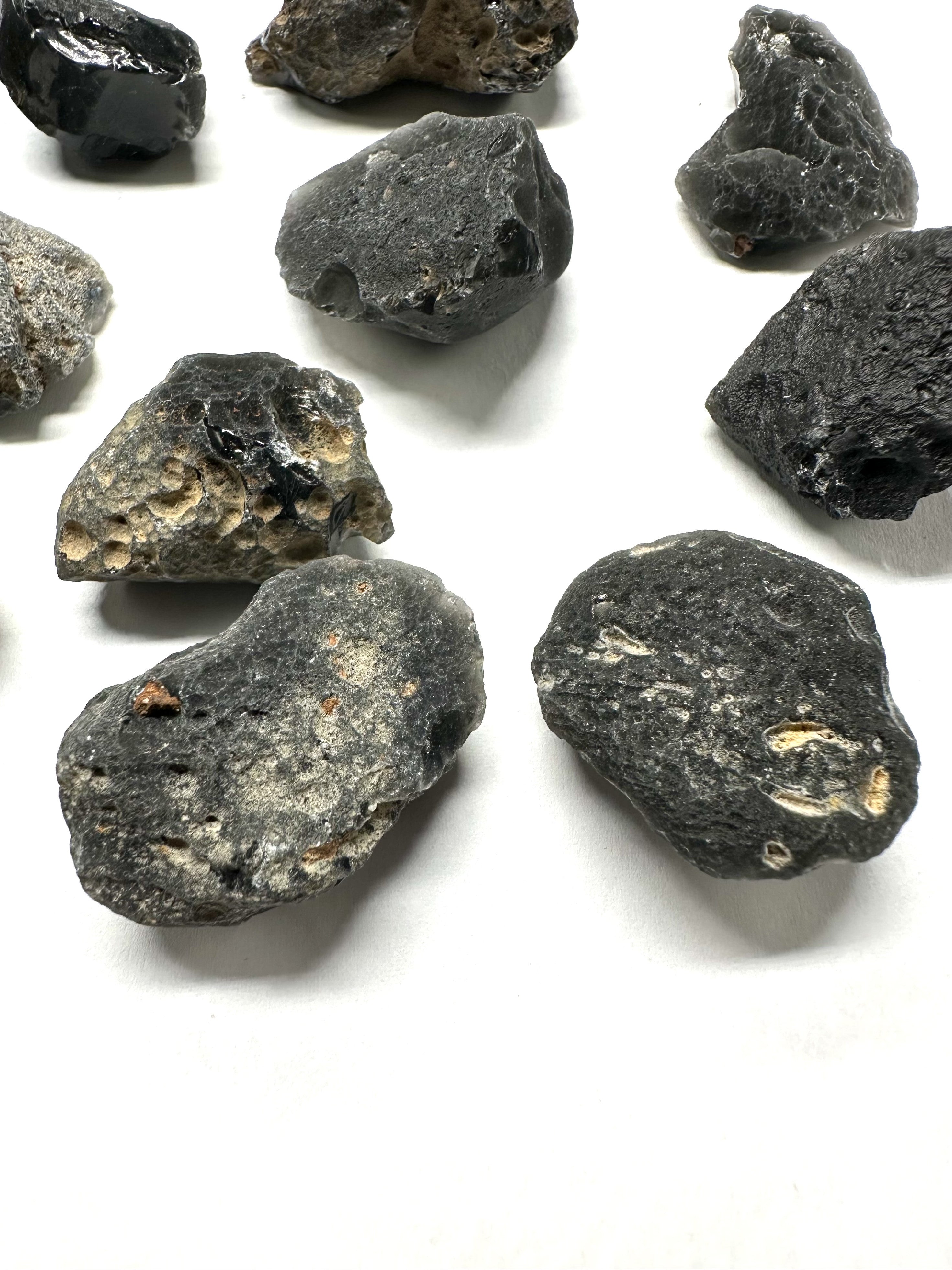 Slovak obsidian 300g (9-22g) - VEL10