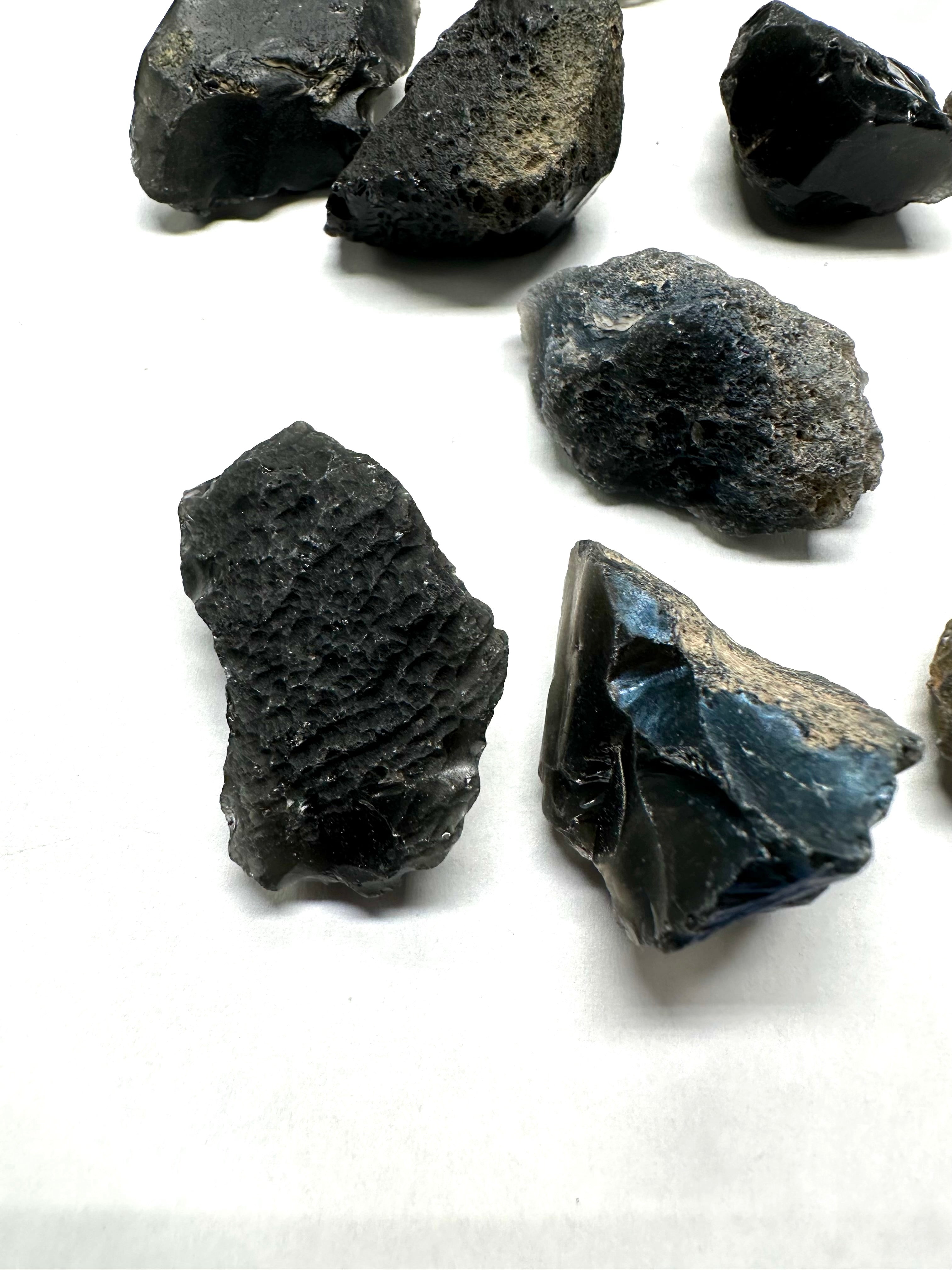 Slovak obsidian 300g (9-22g) - VEL10