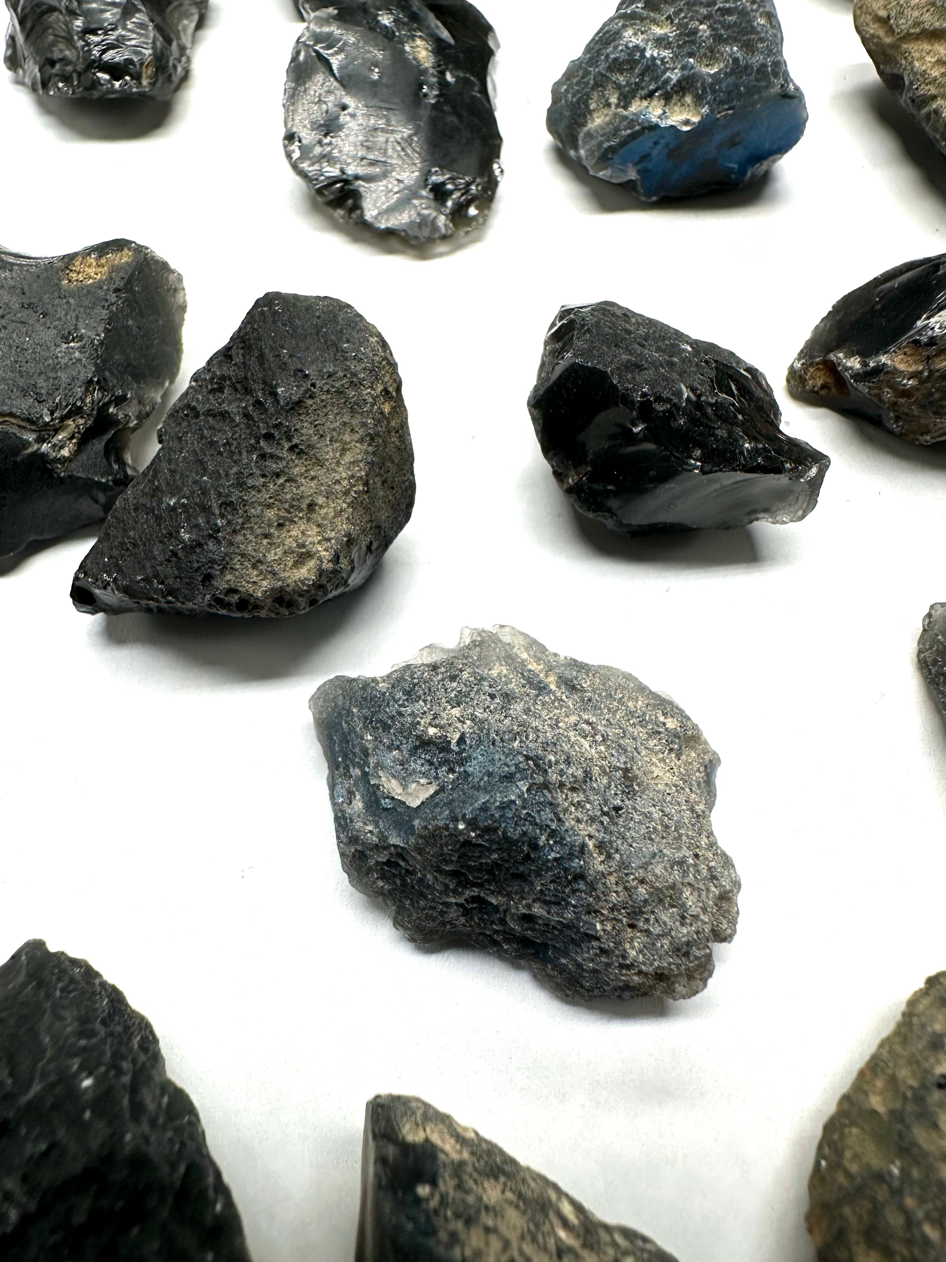 Slovak obsidian 300g (9-22g) - VEL10