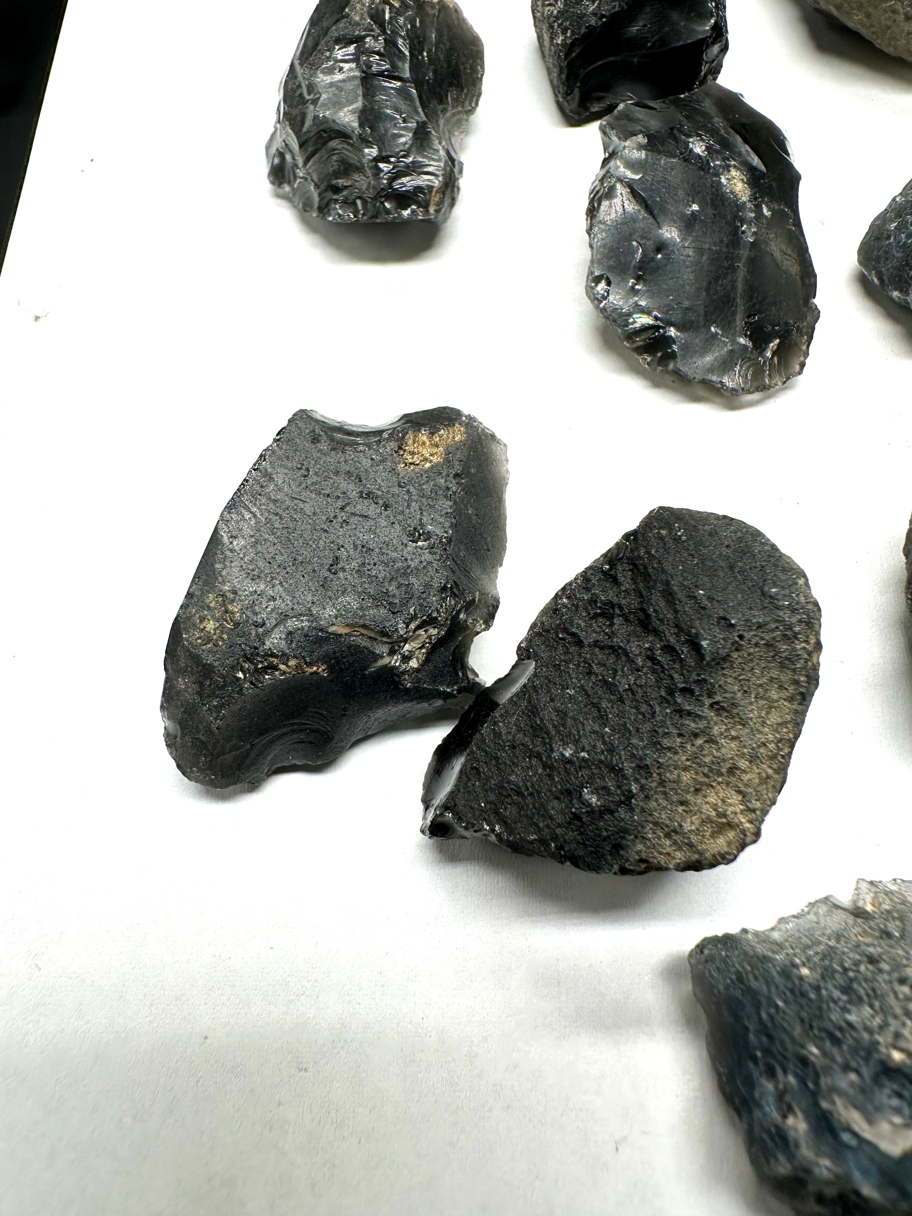 Slovak obsidian 300g (9-22g) - VEL10